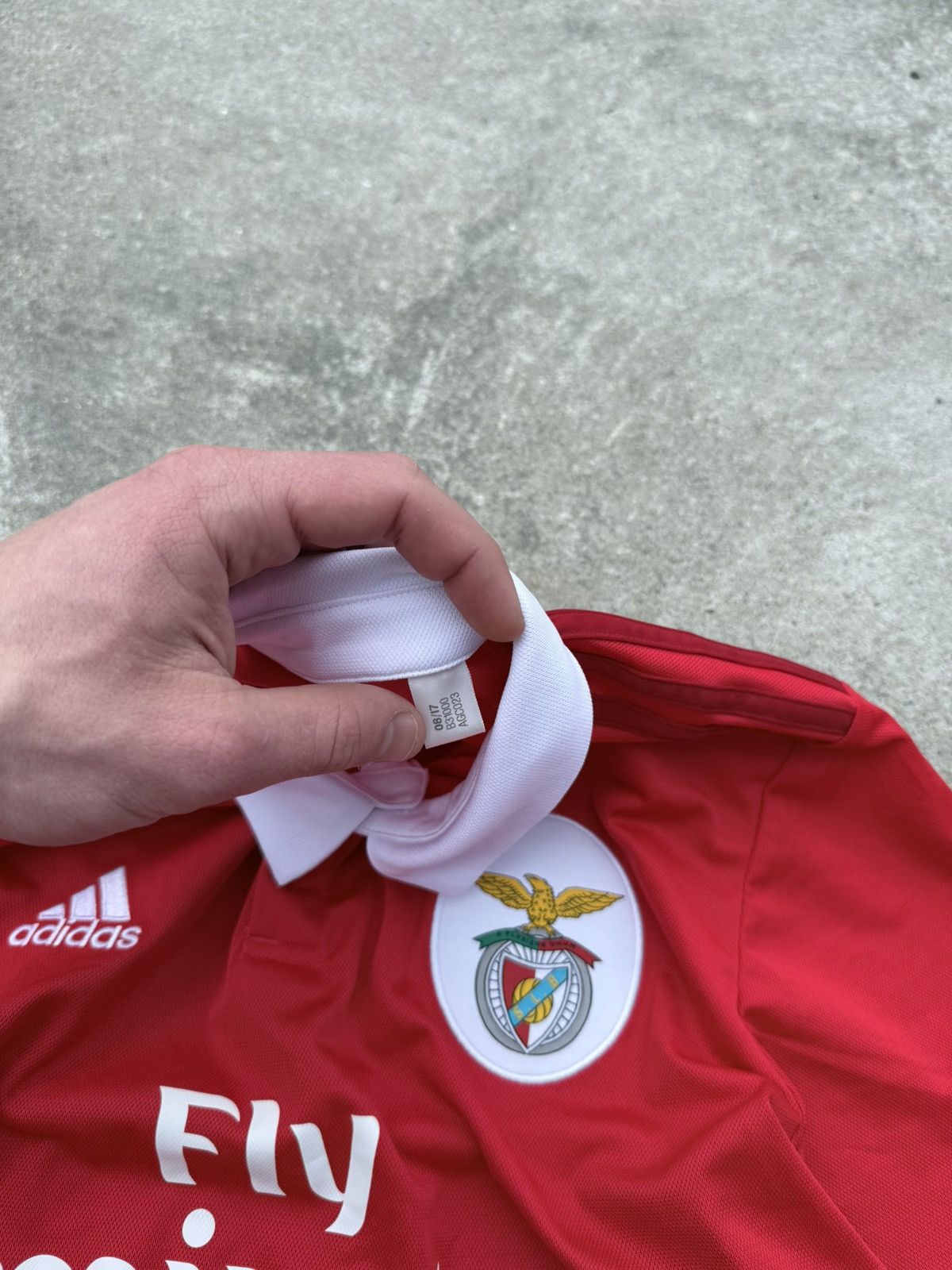 Adidas Vintage Adidas FC Benfica soccer streetwear football t-shirt Size US L / EU 52-54 / 3 - 13 Thumbnail