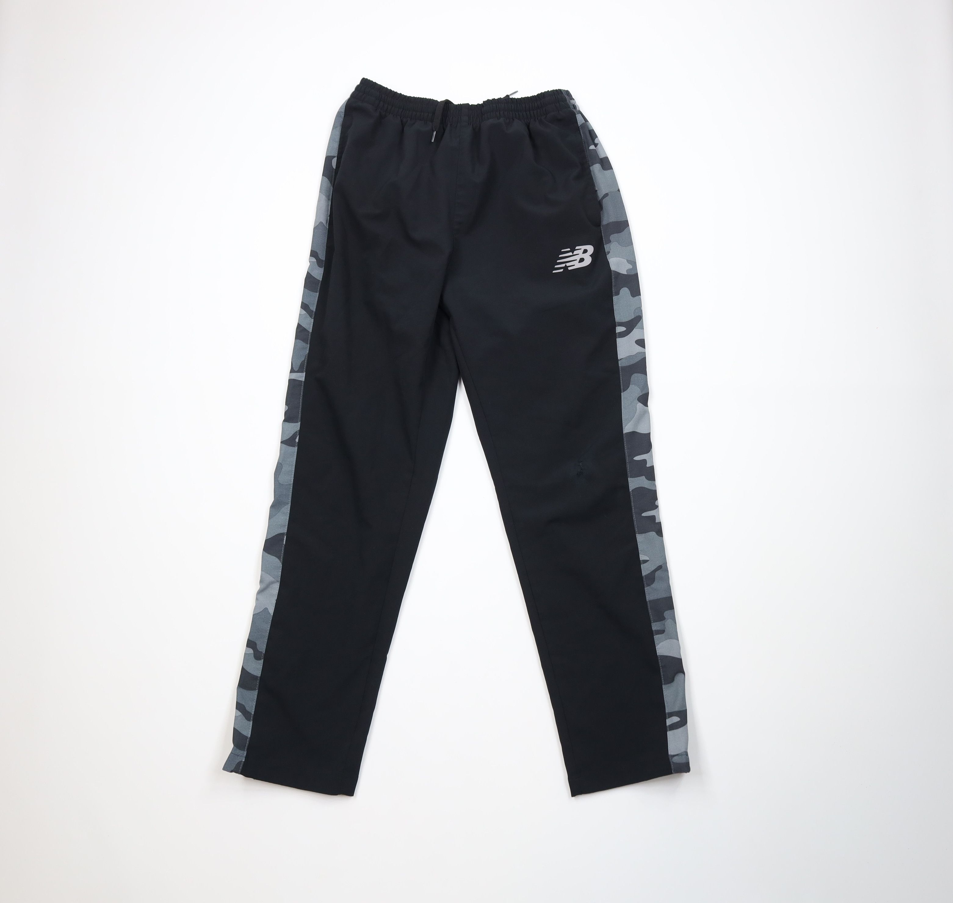 New Balance Vintage Y2K New Balance Logo Camouflage Tapered Leg Pants Size US 36 / EU 52 - 1 Thumbnail