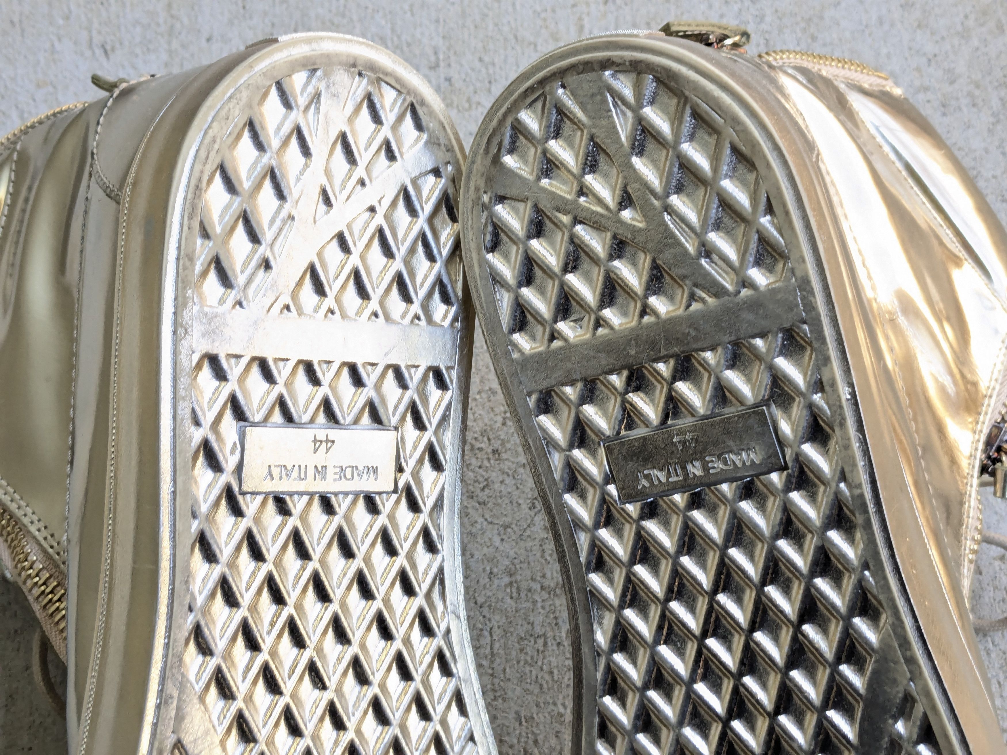 Giuseppe Zanotti Giuseppe Zanotti High Tops Gold Metallic 11 44 Size US 11 / EU 44 - 22 Thumbnail