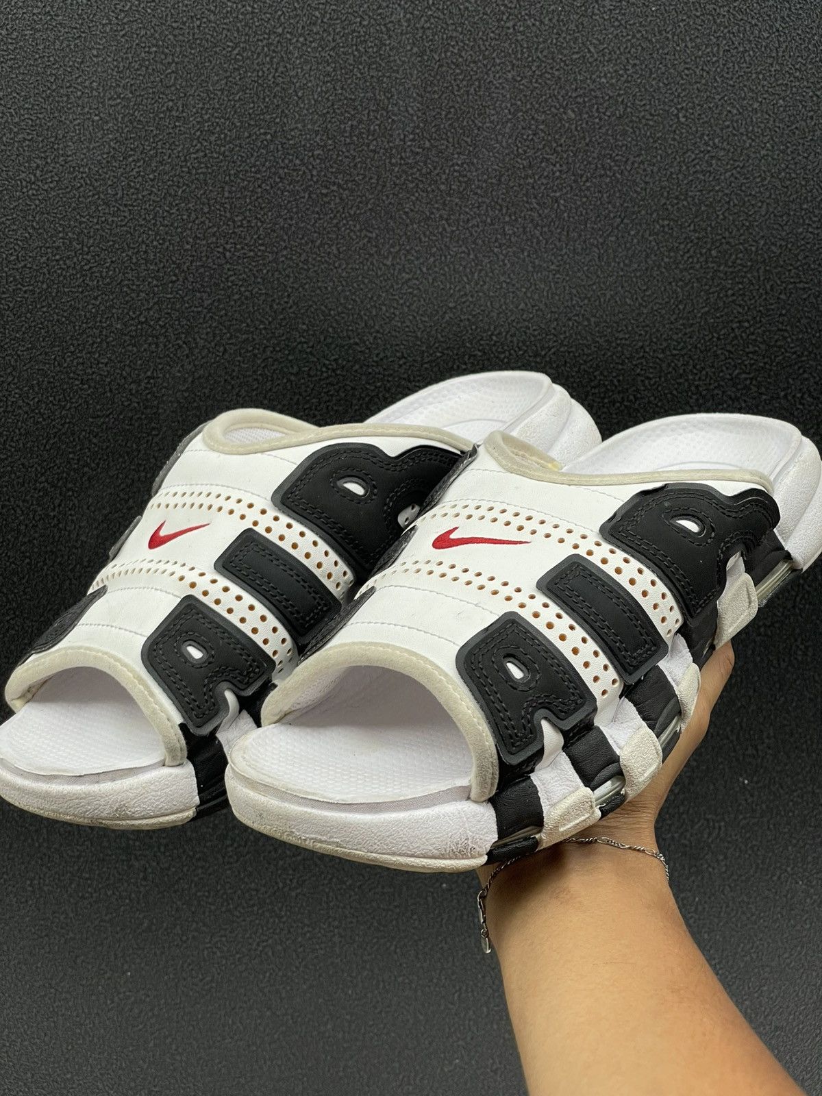 Nike Nike Air More Uptempo Slide Size US 8 / EU 41 - 1 Thumbnail