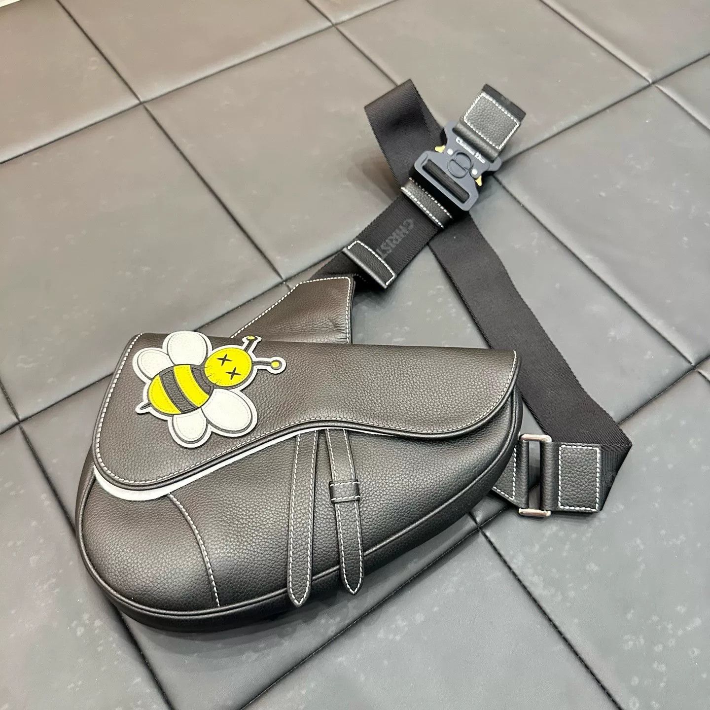 Dior Dior Collab Black Bag 27 Men Size ONE SIZE - 1 Thumbnail