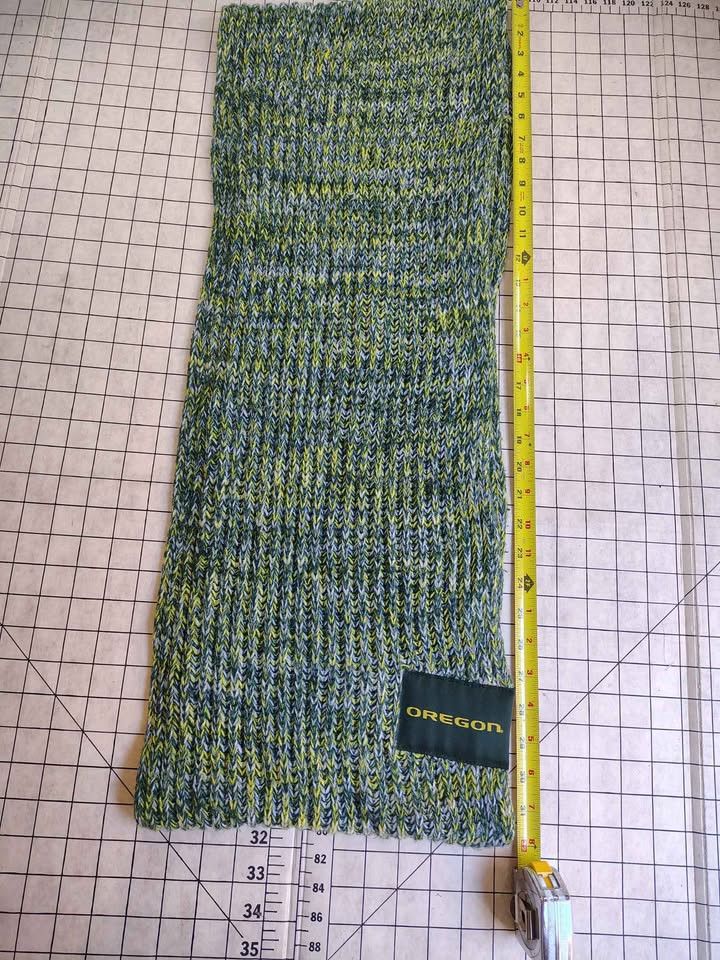 Other Oregon Ducks Infinity Scarf Green Yellow Knit Size ONE SIZE - 5 Thumbnail