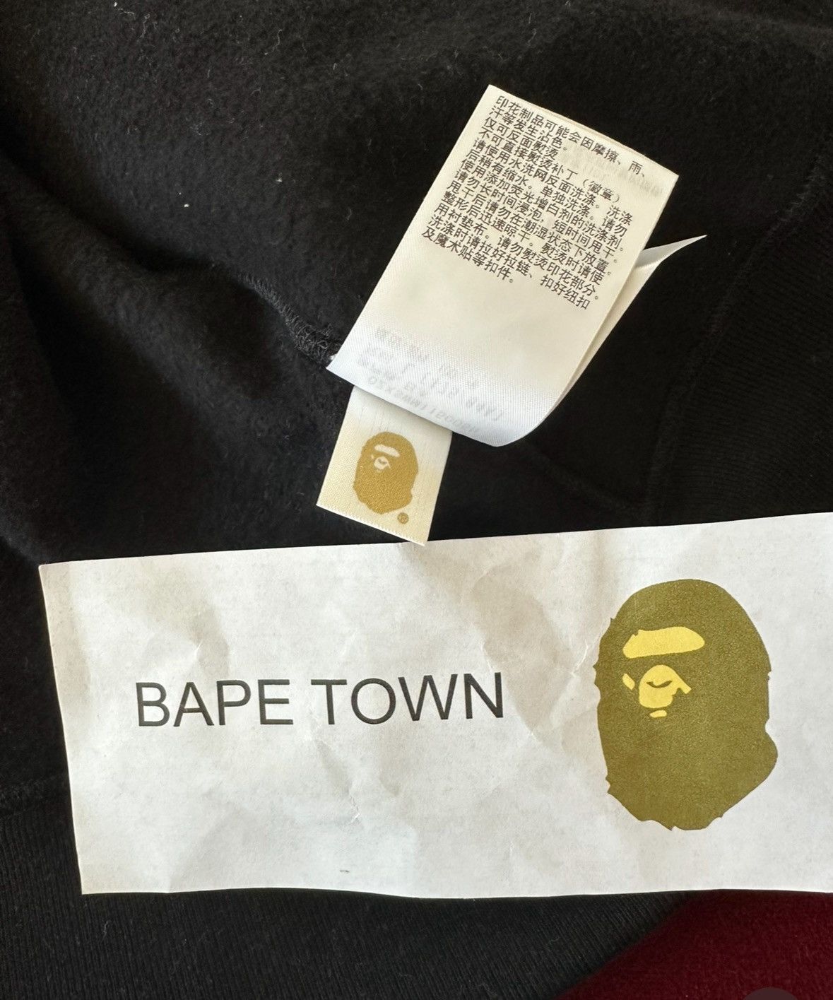 Bape 1ST CAMO FULL ZIP SHARK HOODIE (BLACK) Size US M / EU 48-50 / 2 - 4 Thumbnail