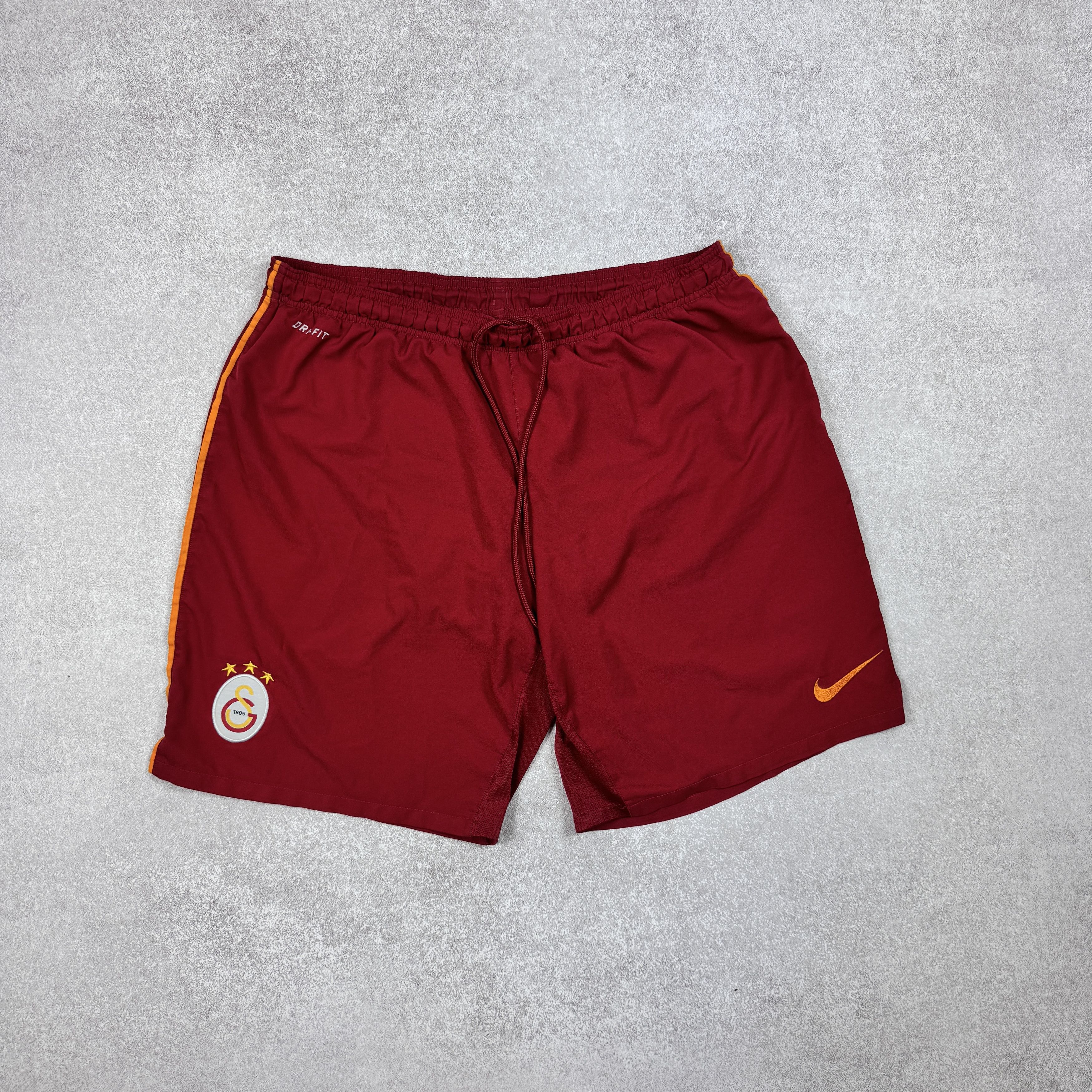 Nike Nike 2014 Galatasaray Dri-Fit Shorts Size L-XL Size US 36 / EU 52 - 1 Thumbnail