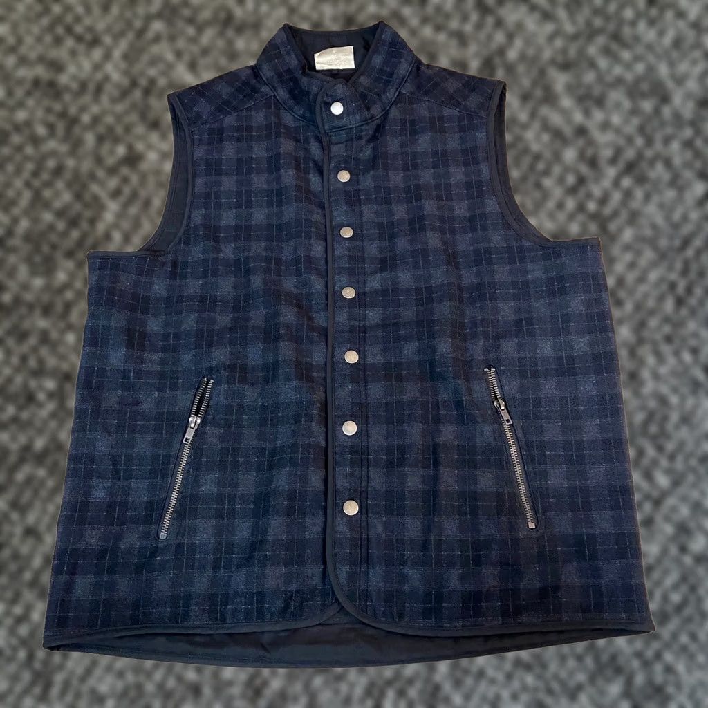 Vintage VINTAGE? No — Age of Wisdom Reversible Vest Mens M Plaid Quilted Snap Front Pockets Size US M / EU 48-50 / 2 - 1 Thumbnail