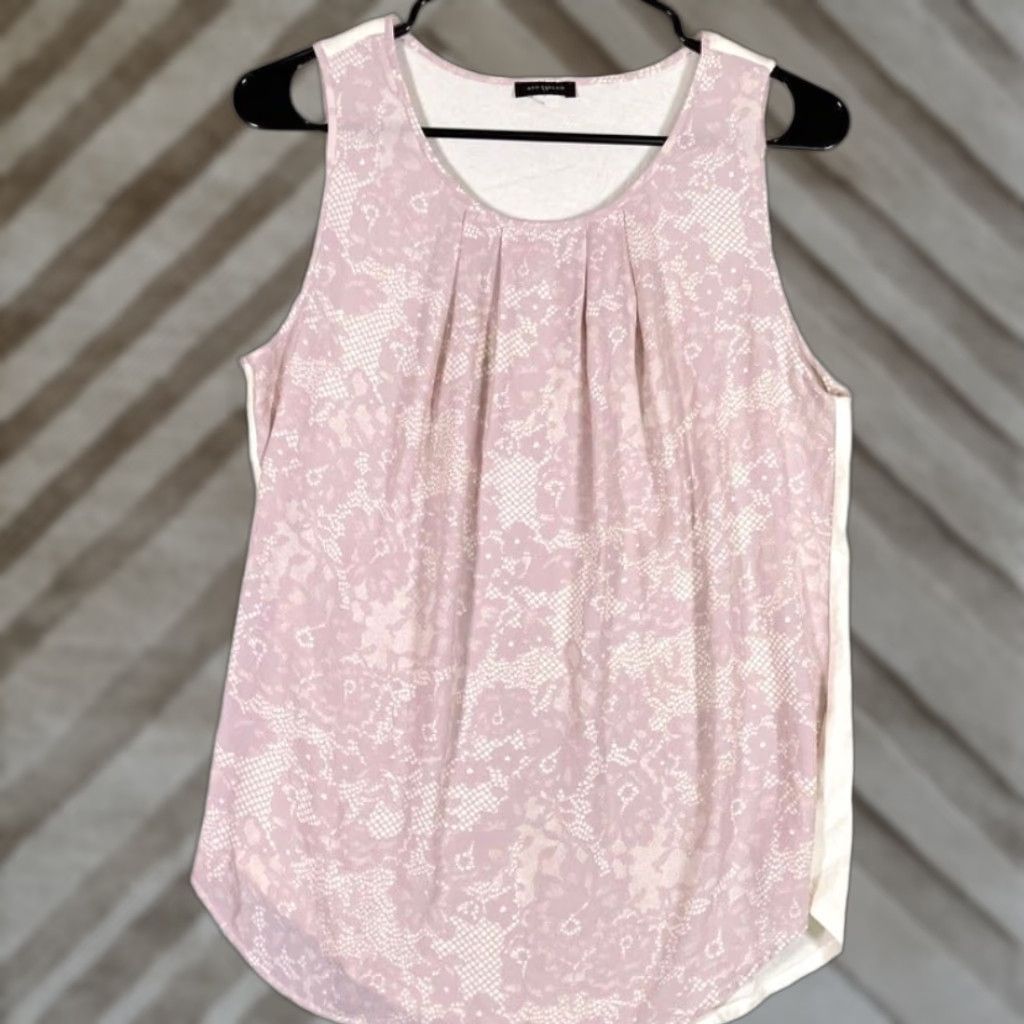 Vintage VINTAGE Ann Taylor Womens Tank Top Pink Cream Floral Lace Sleeveless Medium Camisole Shirt Size M / US 6-8 / IT 42-44 - 1 Thumbnail