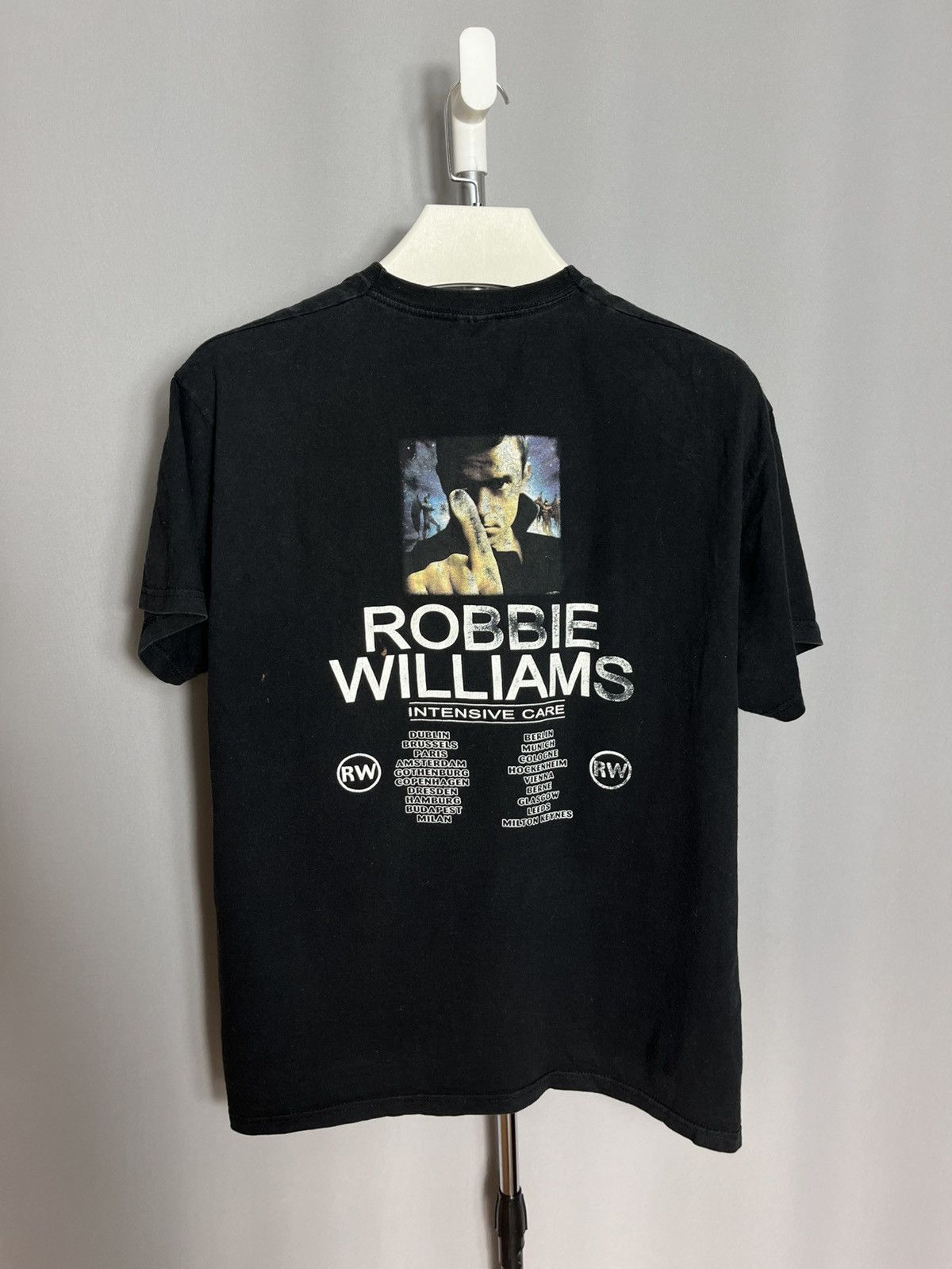Fruit Of The Loom robbie williams close encounters 2006 t shirt intensive care Size US M / EU 48-50 / 2 - 2 Thumbnail