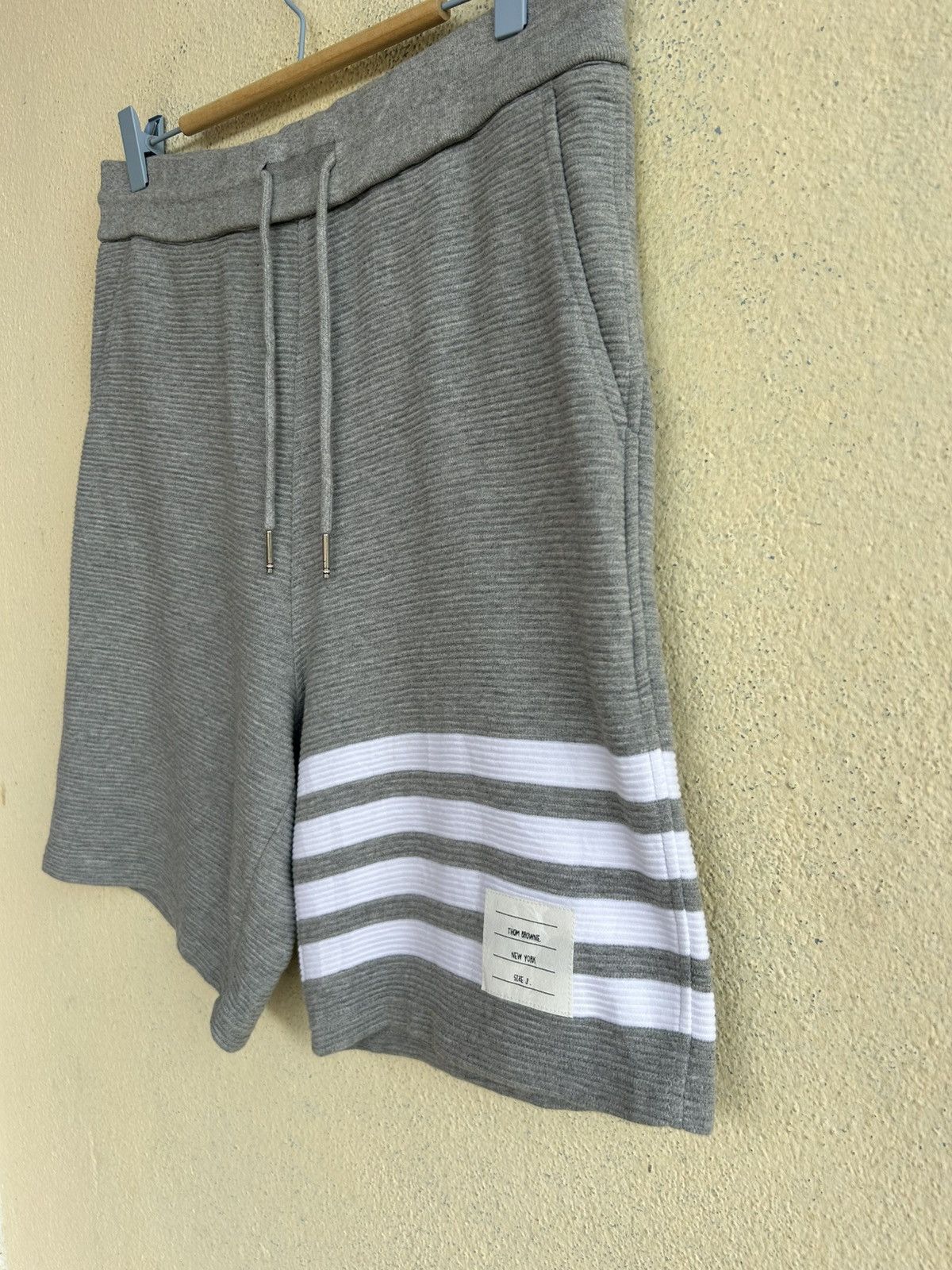 Thom Browne Thom Browne Sweat Short With 4 Bar Stripes Size US 30 / EU 46 - 6 Thumbnail