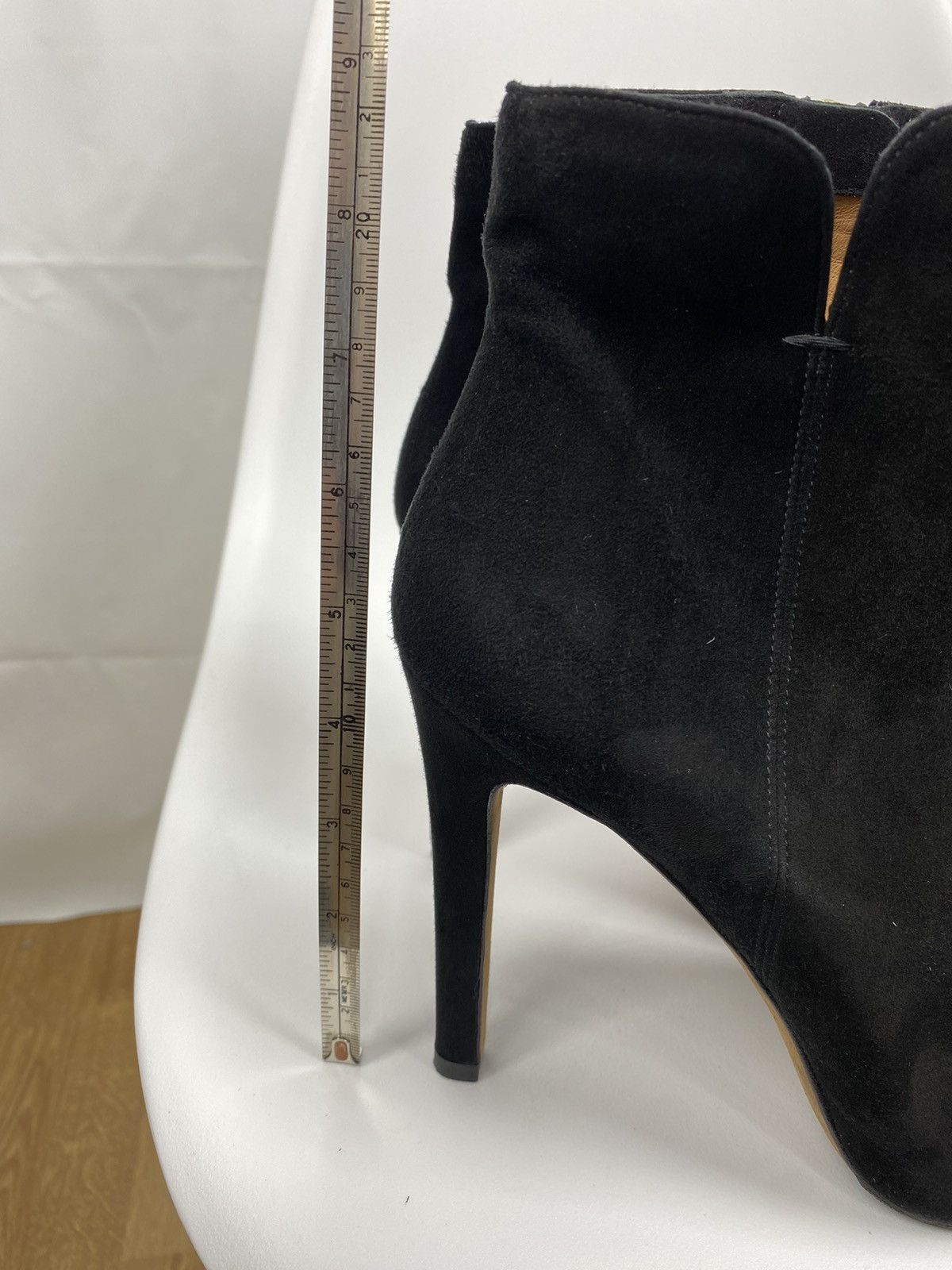Designer Pura Lopez Suede Bootie size 40 Size US 10 / IT 40 - 12 Thumbnail