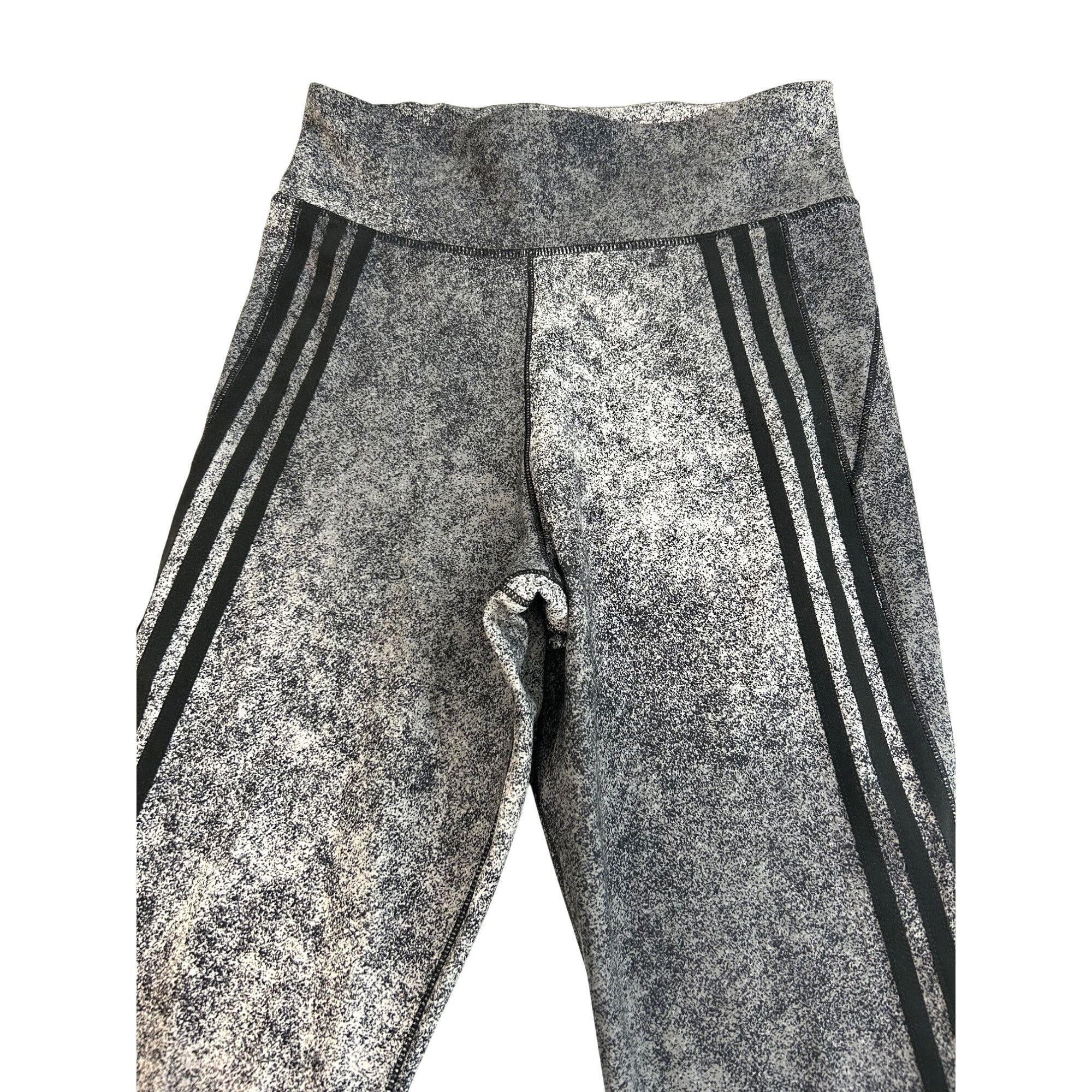 Adidas Adidas Women’s Leggings Grey M Black Triple Stripes Ankle Lo Size 28" / US 6 / IT 42 - 7 Thumbnail