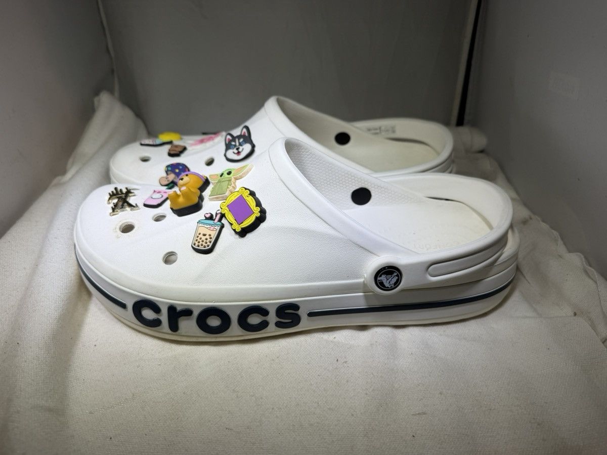 Crocs PreOwned Crocs White With Charms Men's 12 Size US 12 / EU 45 - 1 Thumbnail