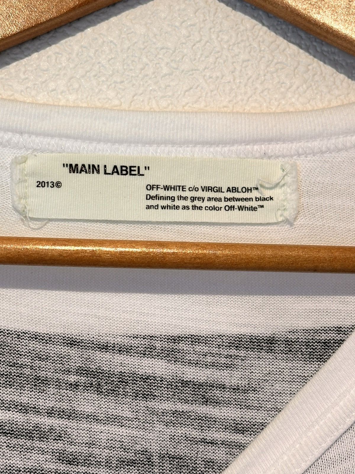 Off-White Caravaggio Tee Size US L / EU 52-54 / 3 - 5 Thumbnail