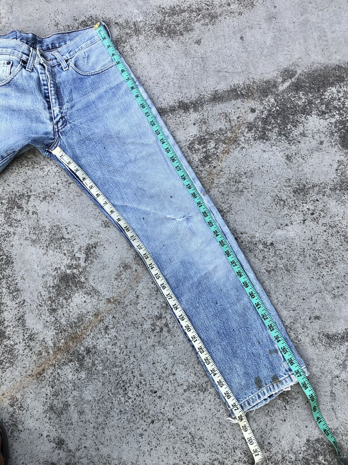 Levi's VINTAGE LEVIS SELVEDGE DISTRESSED DENIM Size US 26 / EU 42 - 13 Thumbnail