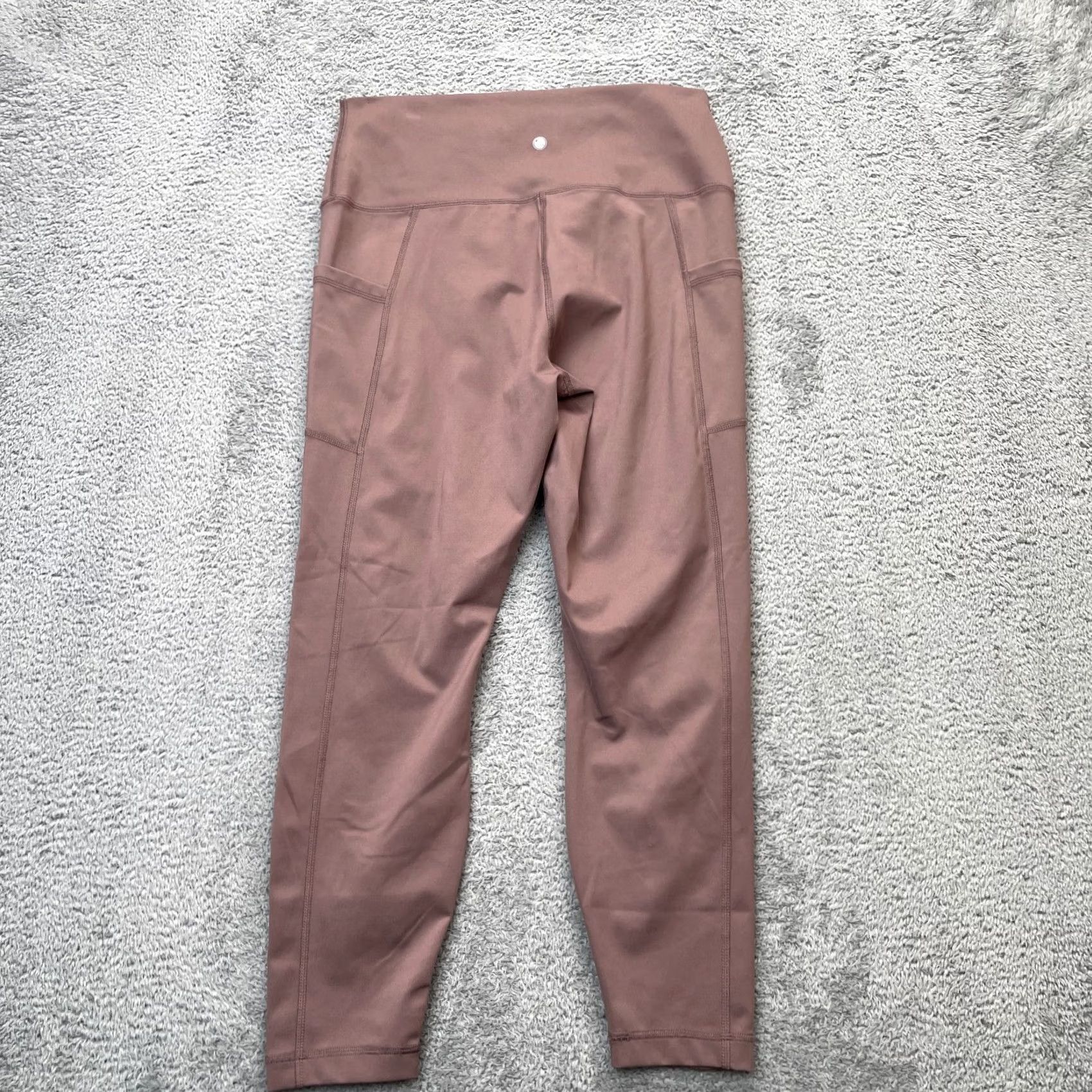 Vintage Yogalicious Leggings Womens XL Purple High Rise Cropped Tapered Leg Breathable Easy Care Pockets activewear Gym & Training Yoga Size 28" / US 6 / IT 42 - 2 Thumbnail