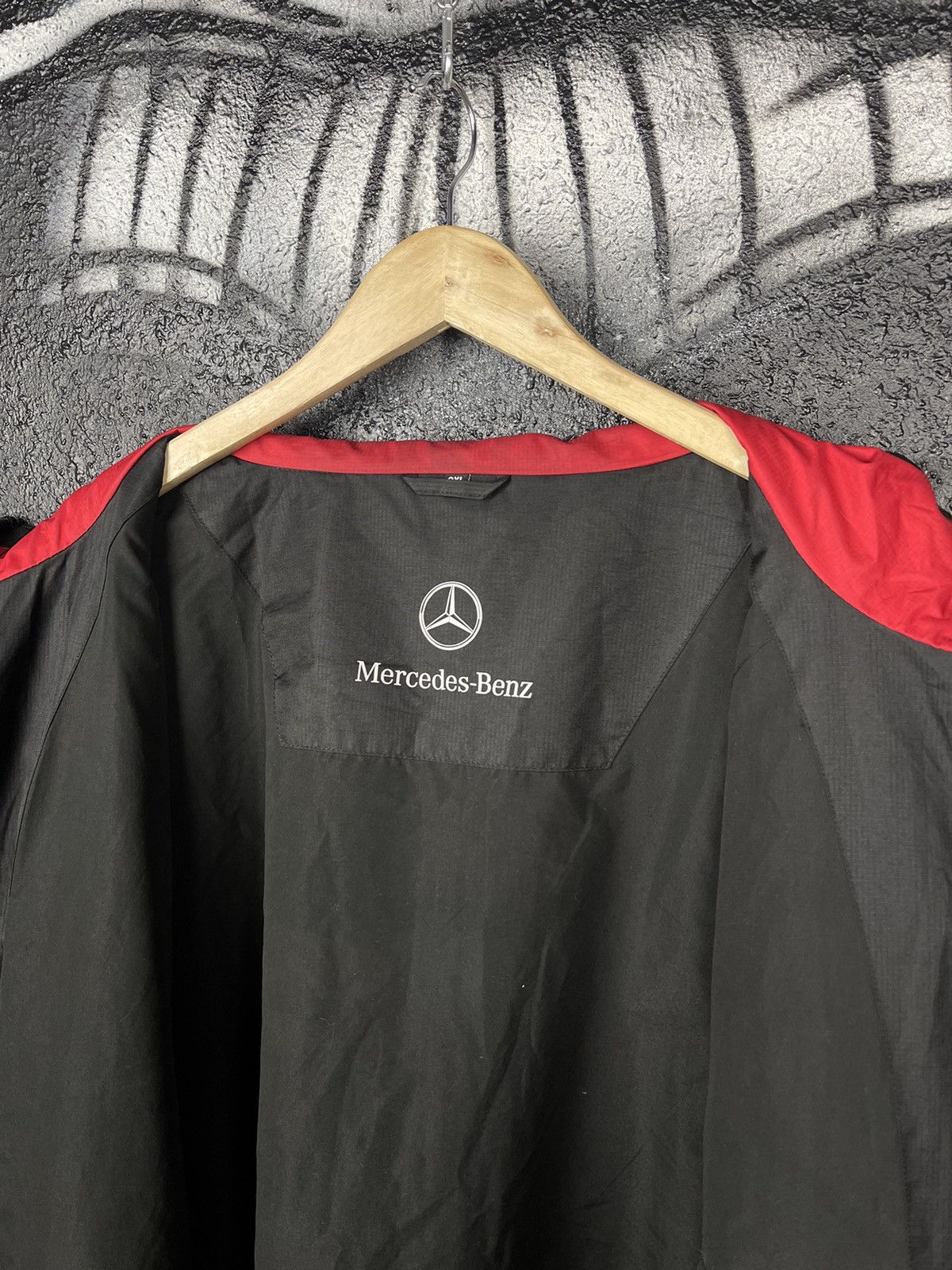 Mercedes-Benz Mercedes-Benz ProfiTraining Racing Team Jacket Size 2XL Size US XXL / EU 58 / 5 - 6 Thumbnail