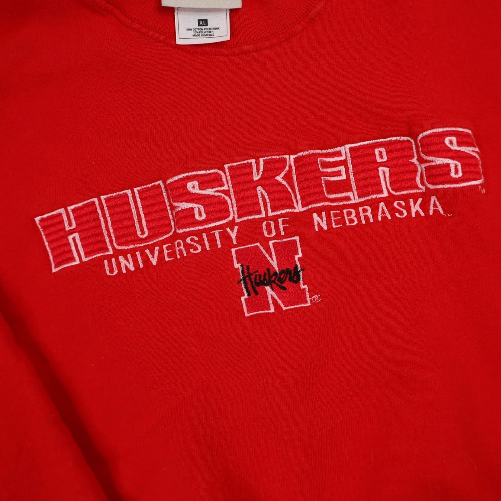 Vintage VINTAGE University of Nebraska Huskers XL Embroidered Spellout Sweatshirt Red Mens XL Size US XL / EU 56 / 4 - 4 Thumbnail