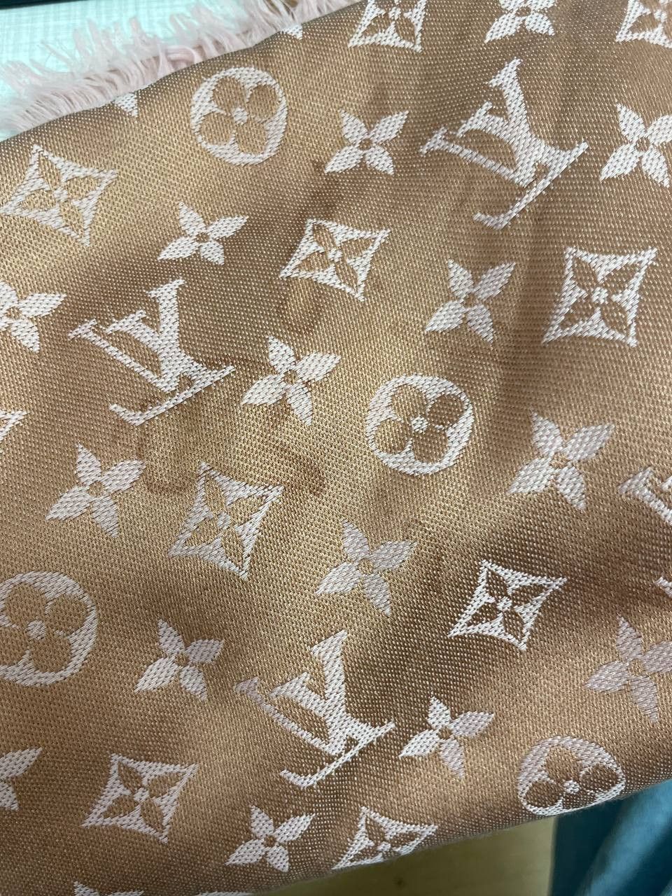 Louis Vuitton Louis Vuitton pink scarf Size ONE SIZE - 9 Thumbnail