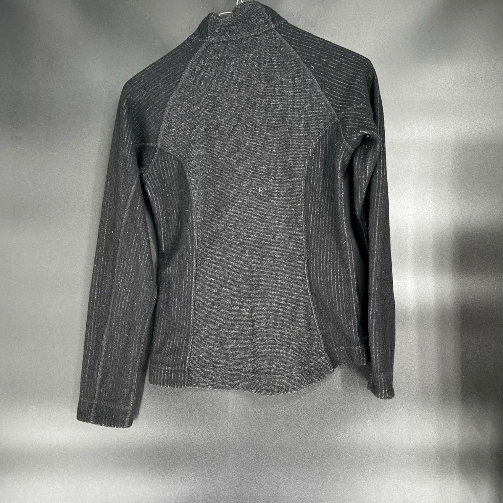 Mountain Hardwear Mountain Hardwear Sarafin Jacket Wool Blend Womens Size XS Black and Gray Size XS / US 0-2 / IT 36-38 - 7 Thumbnail