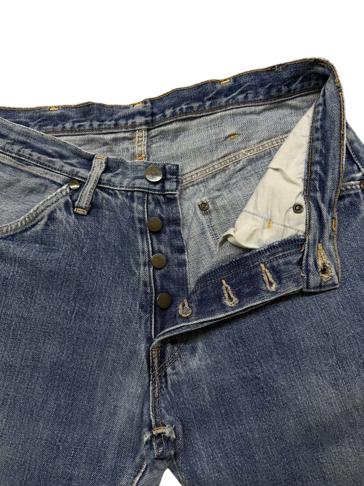 Japanese Brand Vintage 90s Maverick Blue Bell Selvedge Denim Jeans | W30 Size US 30 / EU 46 - 9 Thumbnail