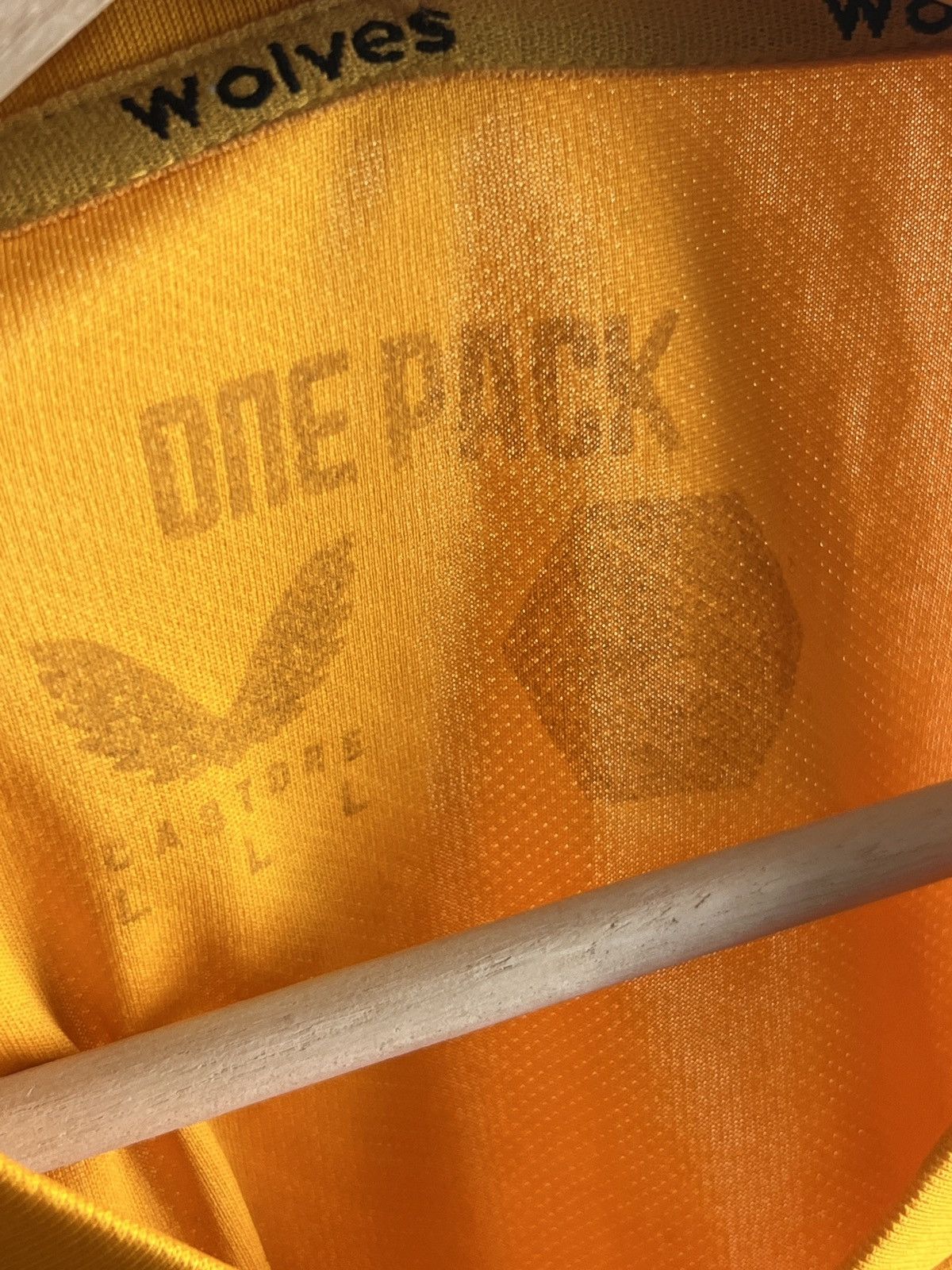 Castore Soccer Jersey Wolverhampton Wanderers 2021/2022 Wolves Home Size US L / EU 52-54 / 3 - 5 Thumbnail