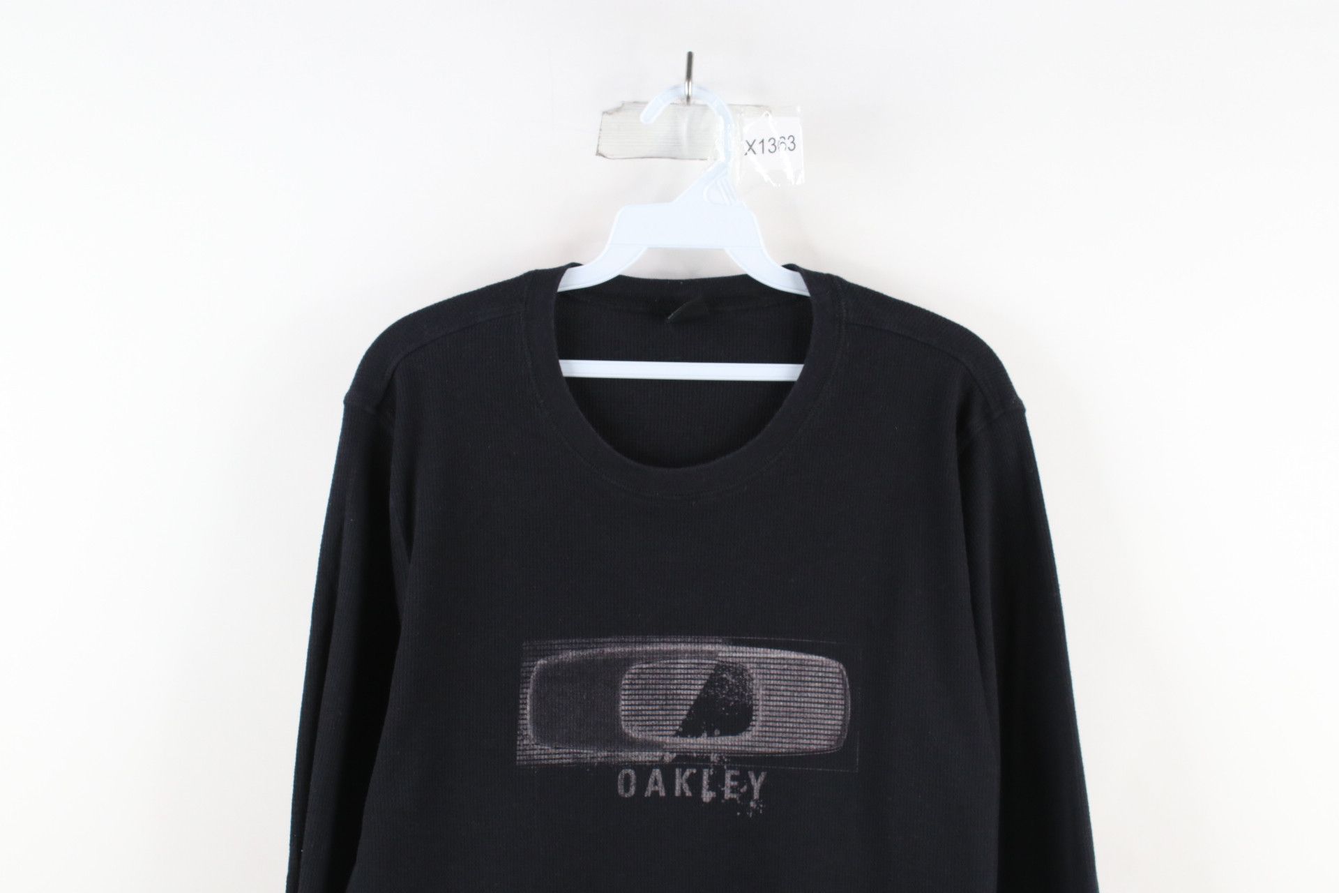 Oakley Vintage Oakley Out Thermal Waffle Knit Long Sleeve T-Shirt Size ONE SIZE - 2 Thumbnail