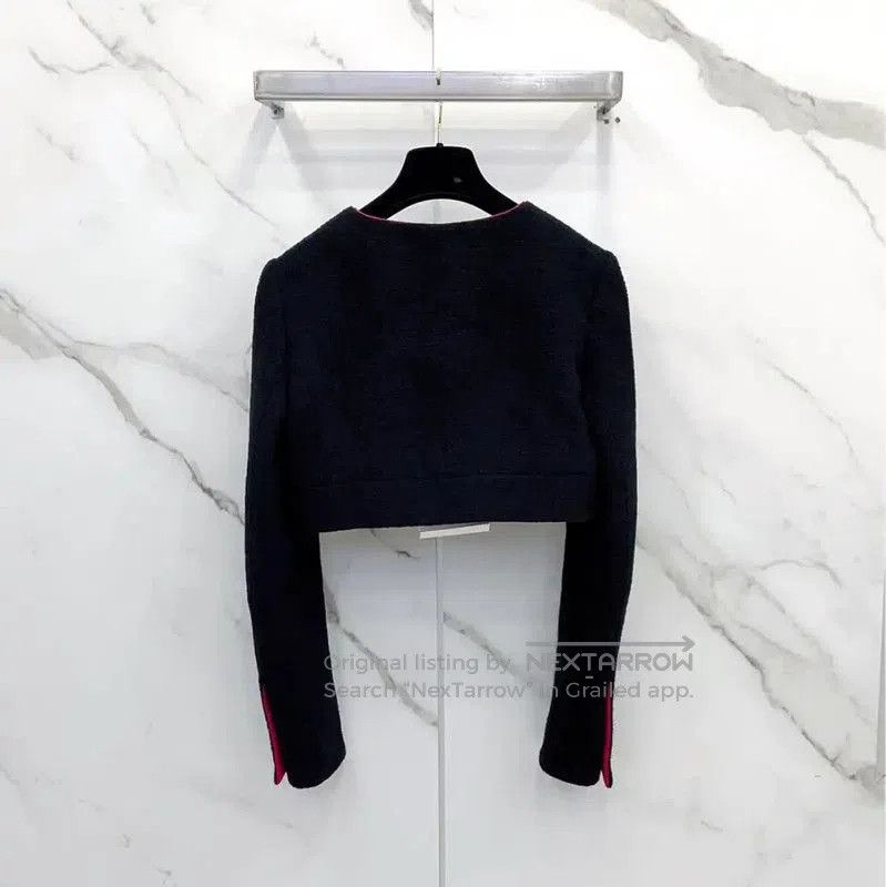 Chanel Chanel Black Wool Blend Cropped Jacket . Size S / US 4 / IT 40 - 1 Thumbnail