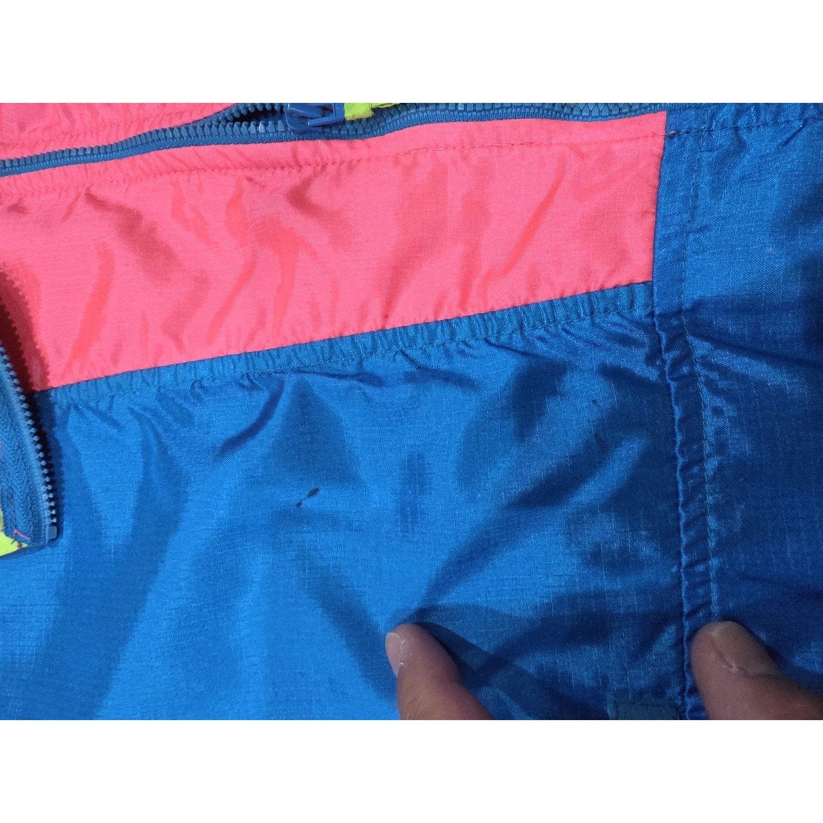 Columbia Vintage Columbia Jacket Size M Radial Sleeve Windbreaker Size US M / EU 48-50 / 2 - 3 Thumbnail