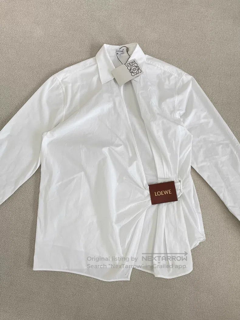 Loewe Loewe SS25 Women's Fashion Show Series Solid Color V-neck Size XS / US 0-2 / IT 36-38 - 1 Thumbnail