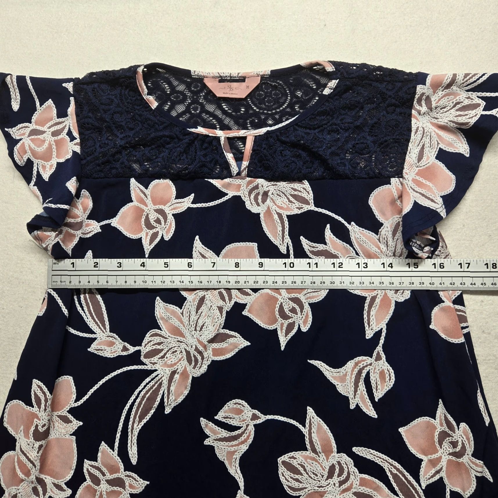 Vintage SJS Blouse Adult Womens Size Medium Navy Blue Floral Short Sleeve Lace Shirt Size M / US 6-8 / IT 42-44 - 4 Thumbnail