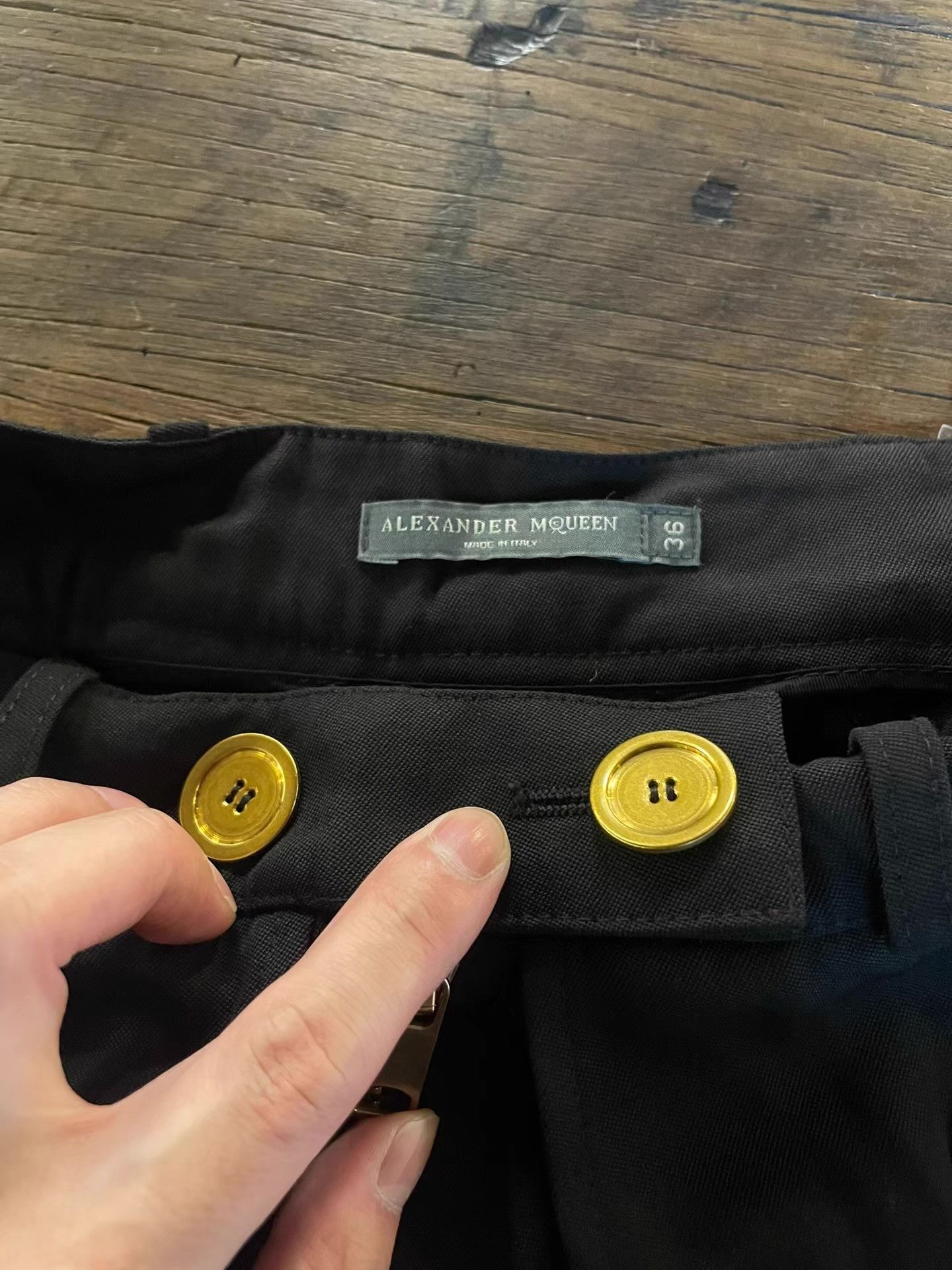 Alexander McQueen Alexander McQueen 16FW Skirt with Gold Buttons Ｑ25 Size 38" / US 16 / IT 52 - 4 Thumbnail
