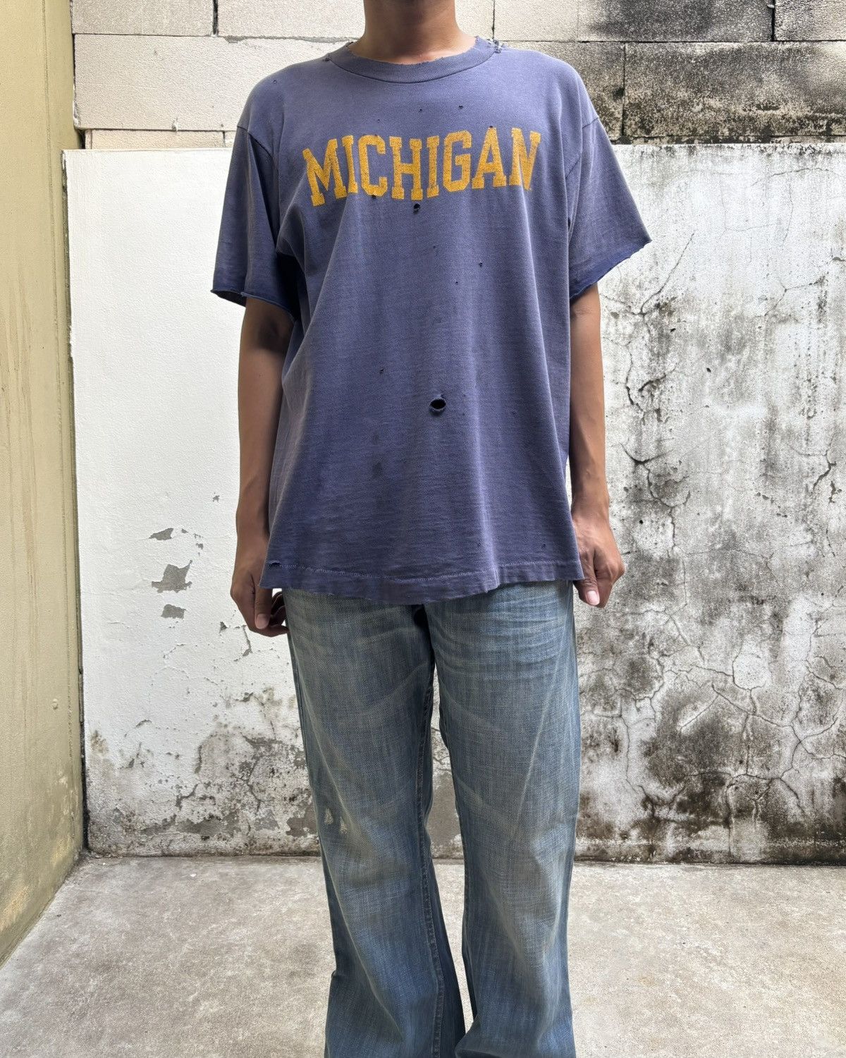 Vintage Thrashed MICHIGAN Sun Faded Tee Shirt Distressed ERD Size US XL / EU 56 / 4 - 12 Thumbnail