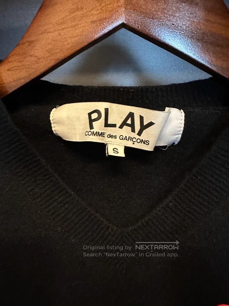Comme des Garcons Comme Des Garcons Wool coat V-neck sweater Size S / US 4 / IT 40 - 2 Thumbnail