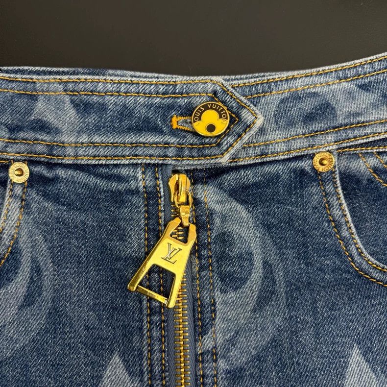 Louis Vuitton Louis Vuitton Washed blue full logo leather label zipper de Size 36" / US 14 / IT 50 - 7 Thumbnail