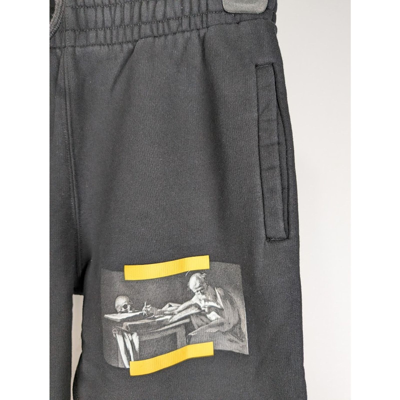 Off-White o1rshd1 Q:2 / Carav Painting Shorten Sweatpant & Jogger Size US 36 / EU 52 - 8 Thumbnail