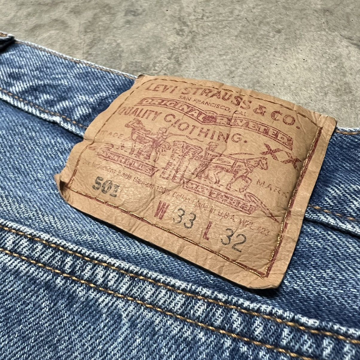Levi's × Vintage Vintage 90’s Levi’s 501 🇺🇸 Straight-Leg Denim Jeans Size US 33 - 7 Thumbnail