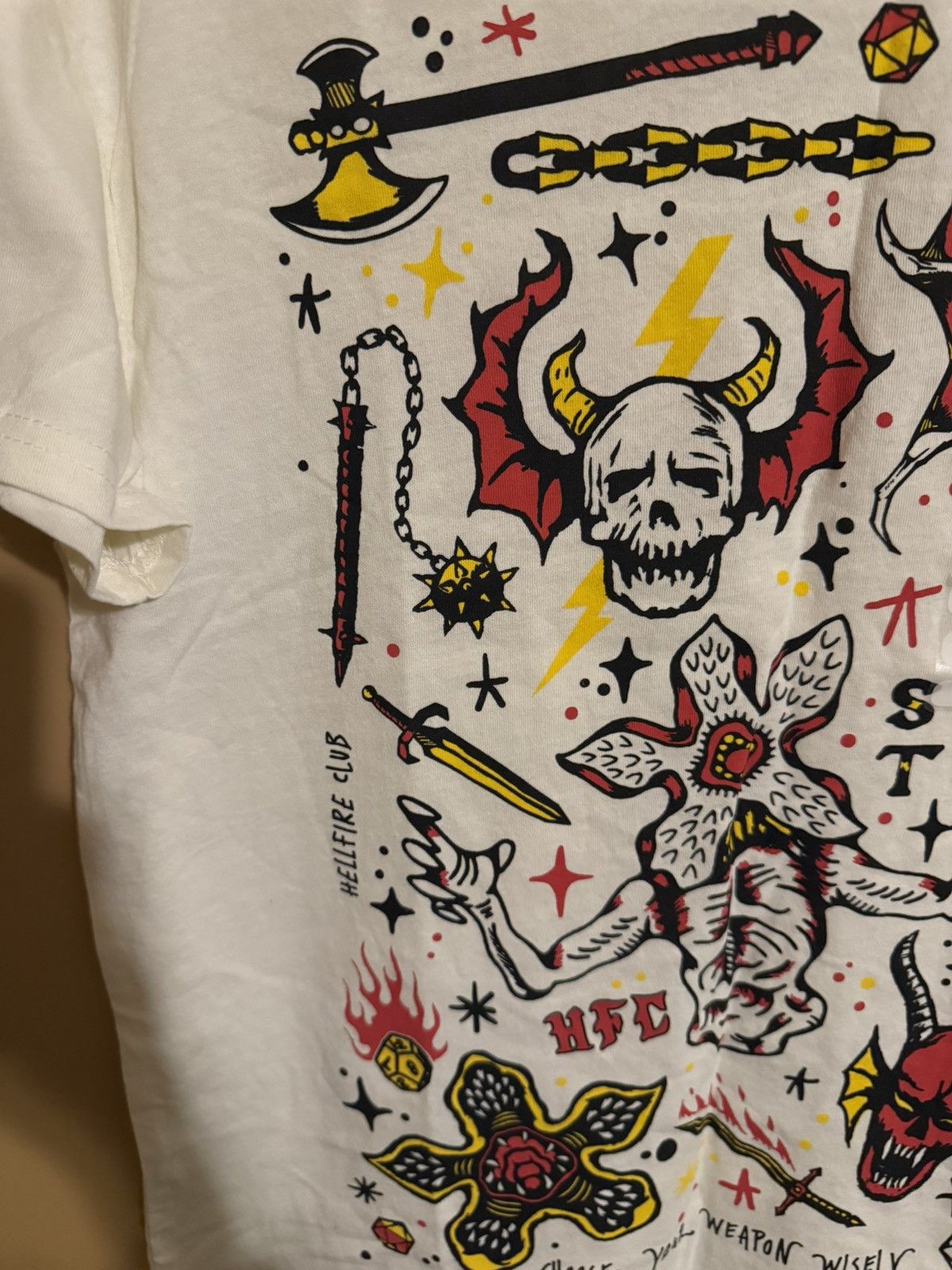 Other Stranger Things cream Graphic T-Shirt Meduim Size US M / EU 48-50 / 2 - 4 Thumbnail