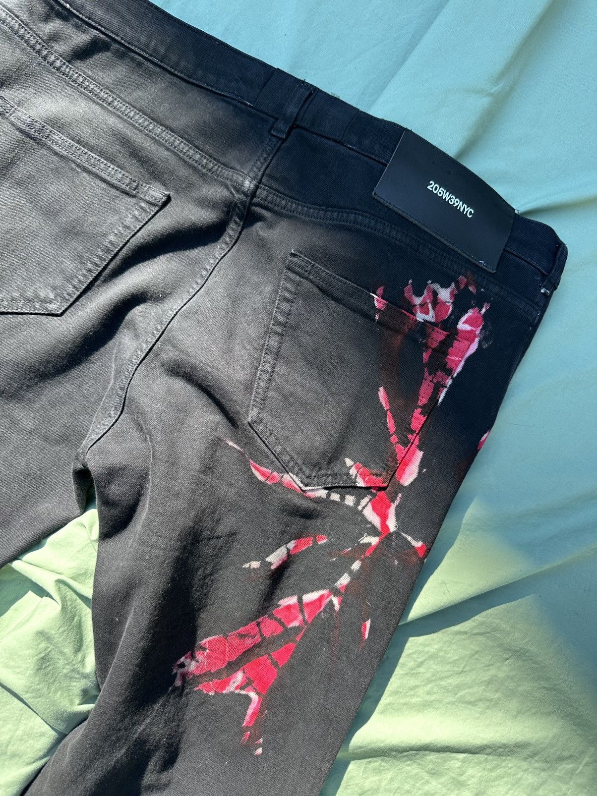 Calvin Klein 205W39NYC Calvin Klein 205w39Nyc tie dye jeans sz 38 Size US 38 / EU 54 - 6 Thumbnail