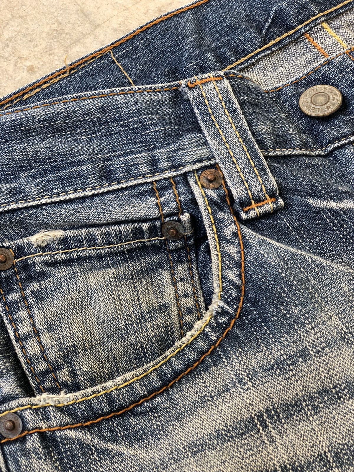 Le Grande Bleu (L.G.B.) Levis JAPAN With Side Pocket Flare Distressed Denim Size US 32 / EU 48 - 14 Thumbnail