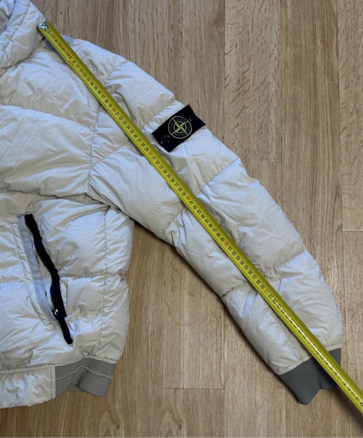 Stone Island Stone Island Down Jacket Unisex Size L Cream 2010 Size US L / EU 52-54 / 3 - 10 Thumbnail