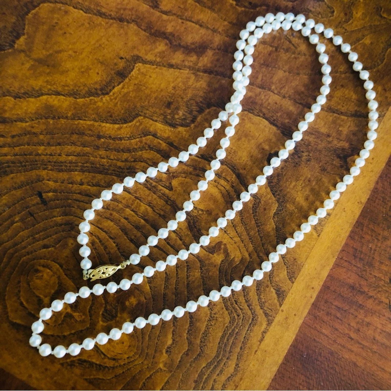 Vintage Vintage hand knotted cream glass pearl necklace Size ONE SIZE - 7 Thumbnail