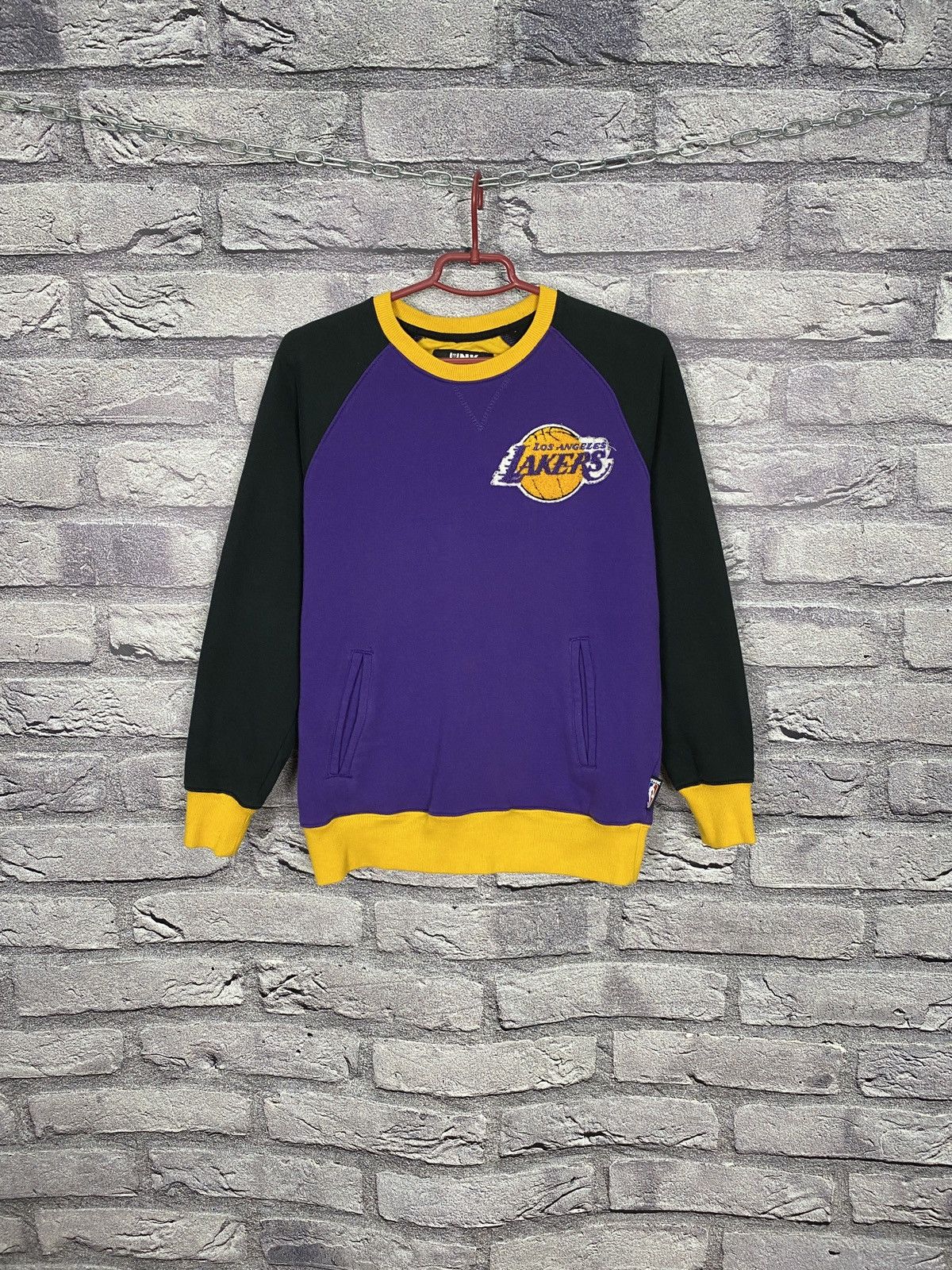 NBA Vintage sweatshirt NBA Lakers Los Angeles sweater y2k Size US S / EU 44-46 / 1 - 1 Thumbnail