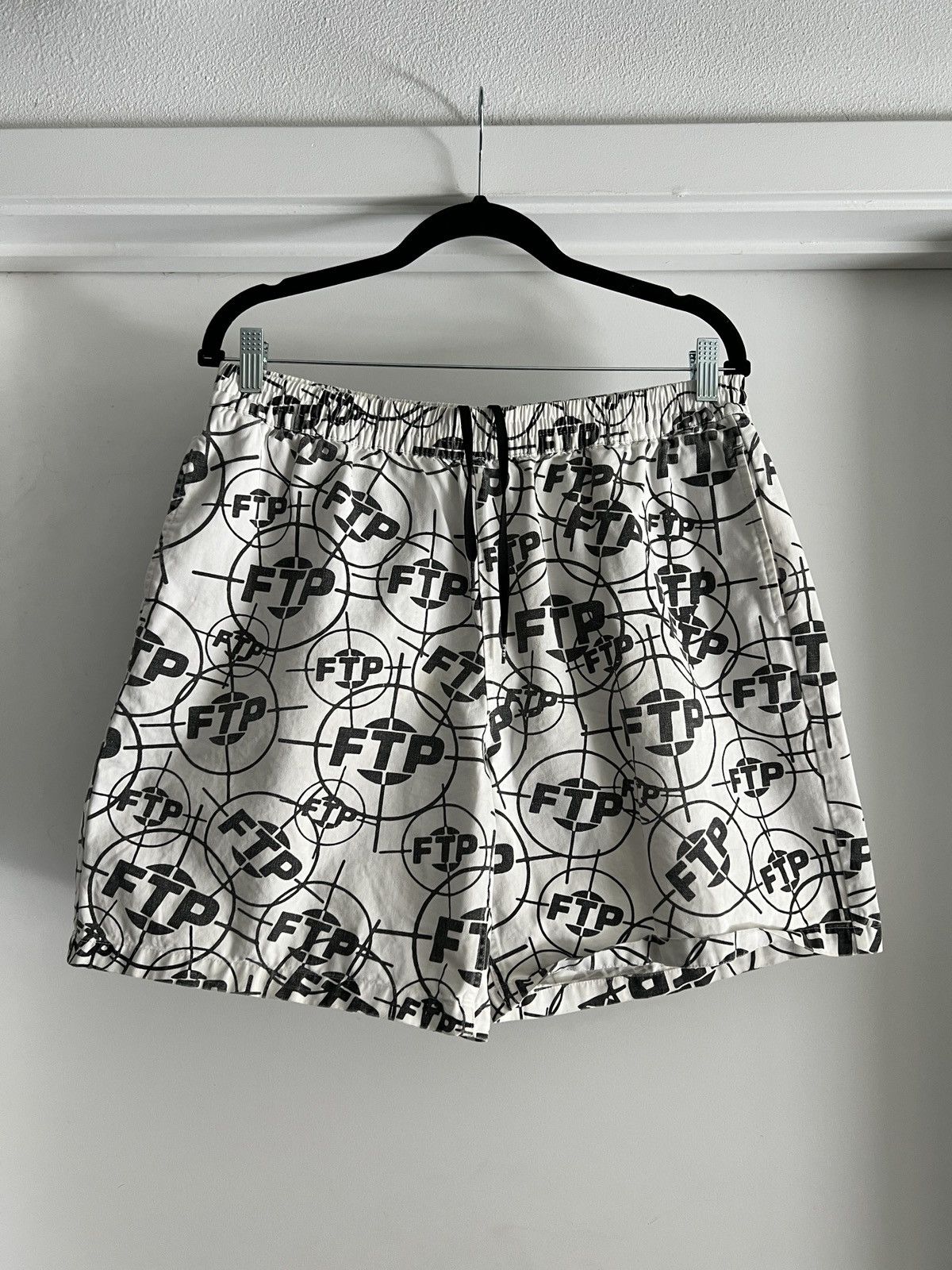 Fuck The Population FTP (Fuck The Population) - Logo shorts Size US 32 / EU 48 - 1 Thumbnail