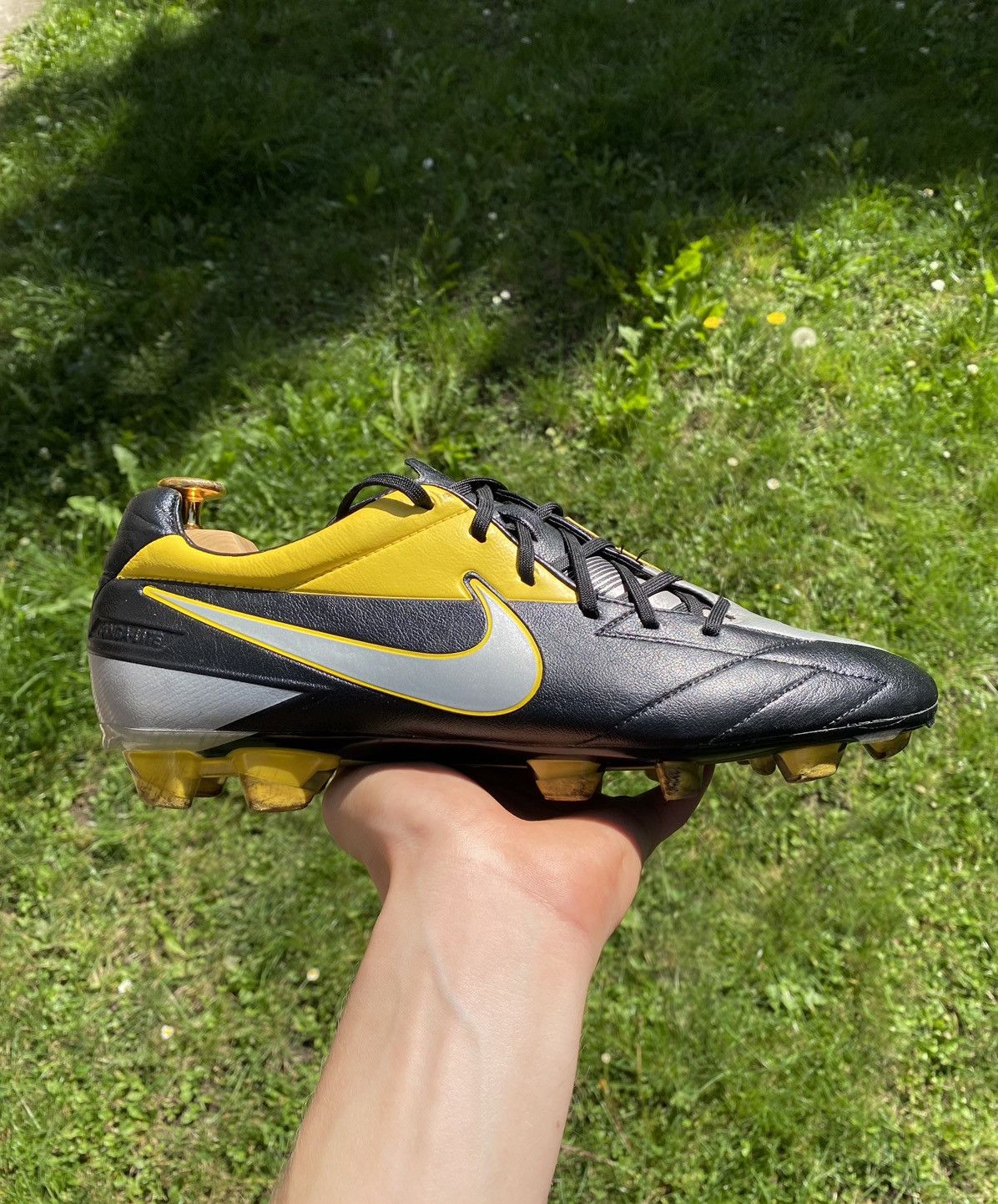 Nike × Vintage Nike Total 90 T90 Laser IV FG Pro men’s soccer cleats Size US 10 / EU 43 - 7 Thumbnail