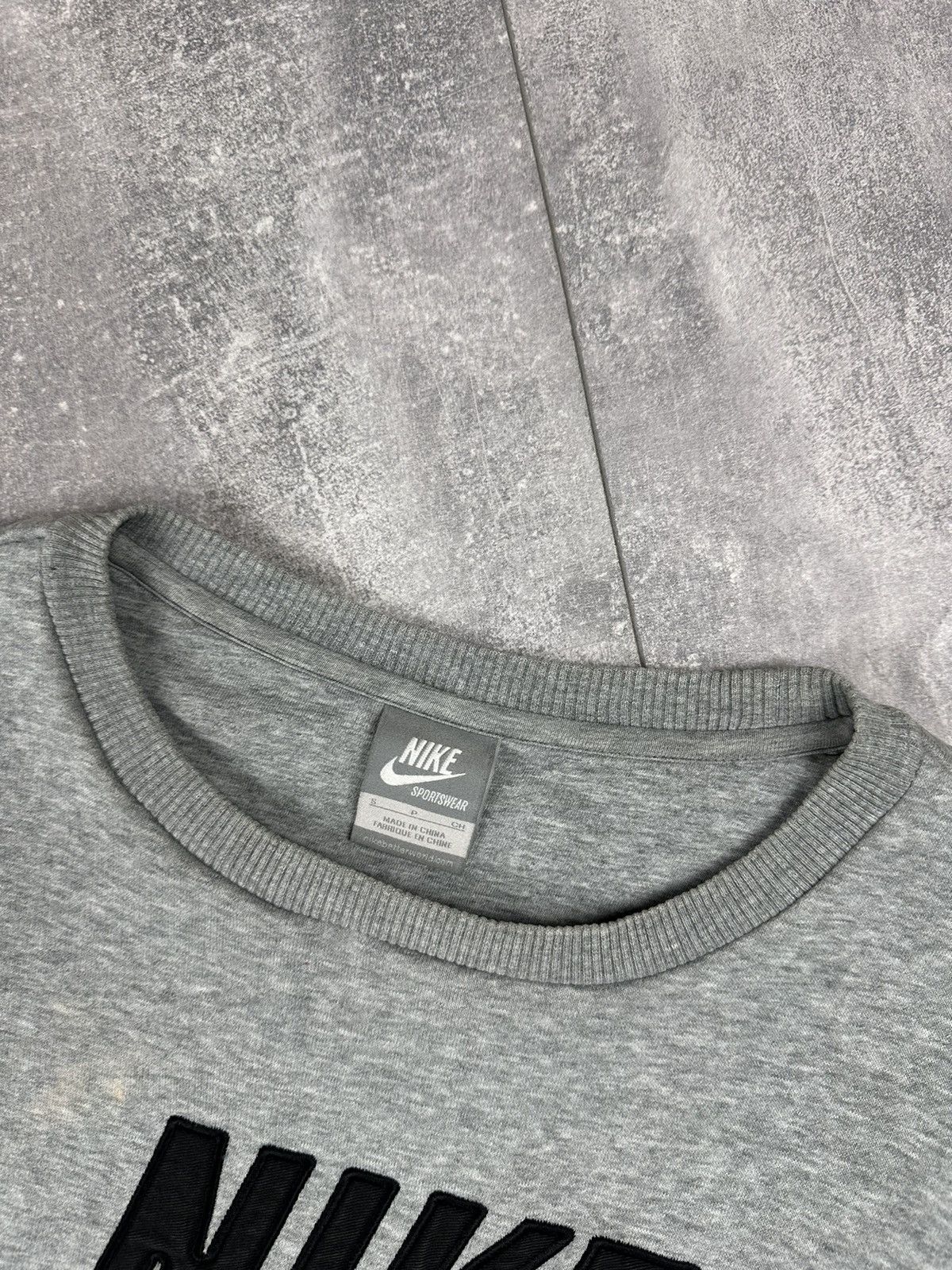 Nike Nike Mens Vintage Centr Logo Sweatshirt Size US S / EU 44-46 / 1 - 6 Thumbnail