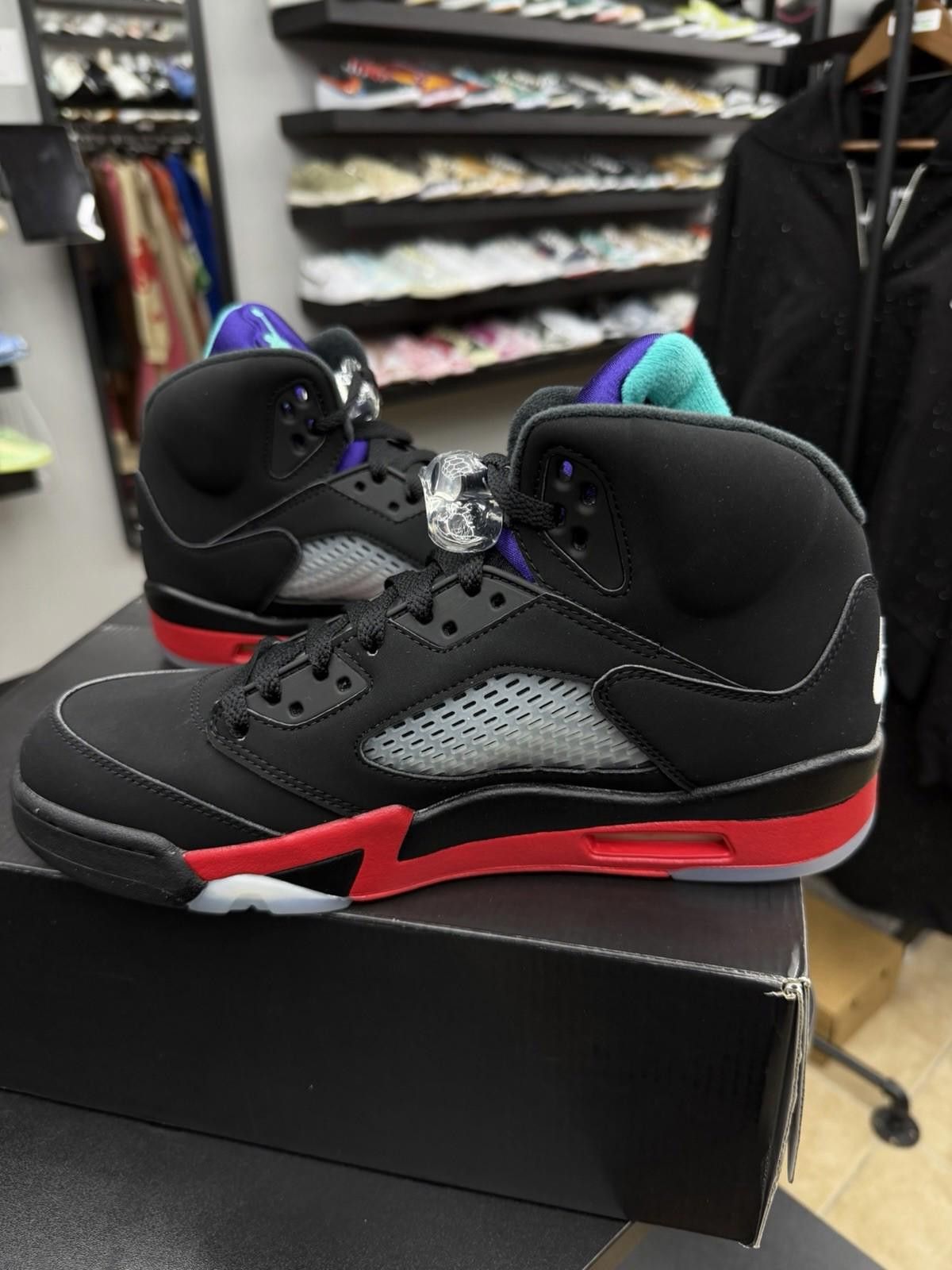 Nike 2020 Nike Air Jordan 5 V Retro Top 3 Size (10) Authentic Size US 10 / EU 43 - 10 Thumbnail