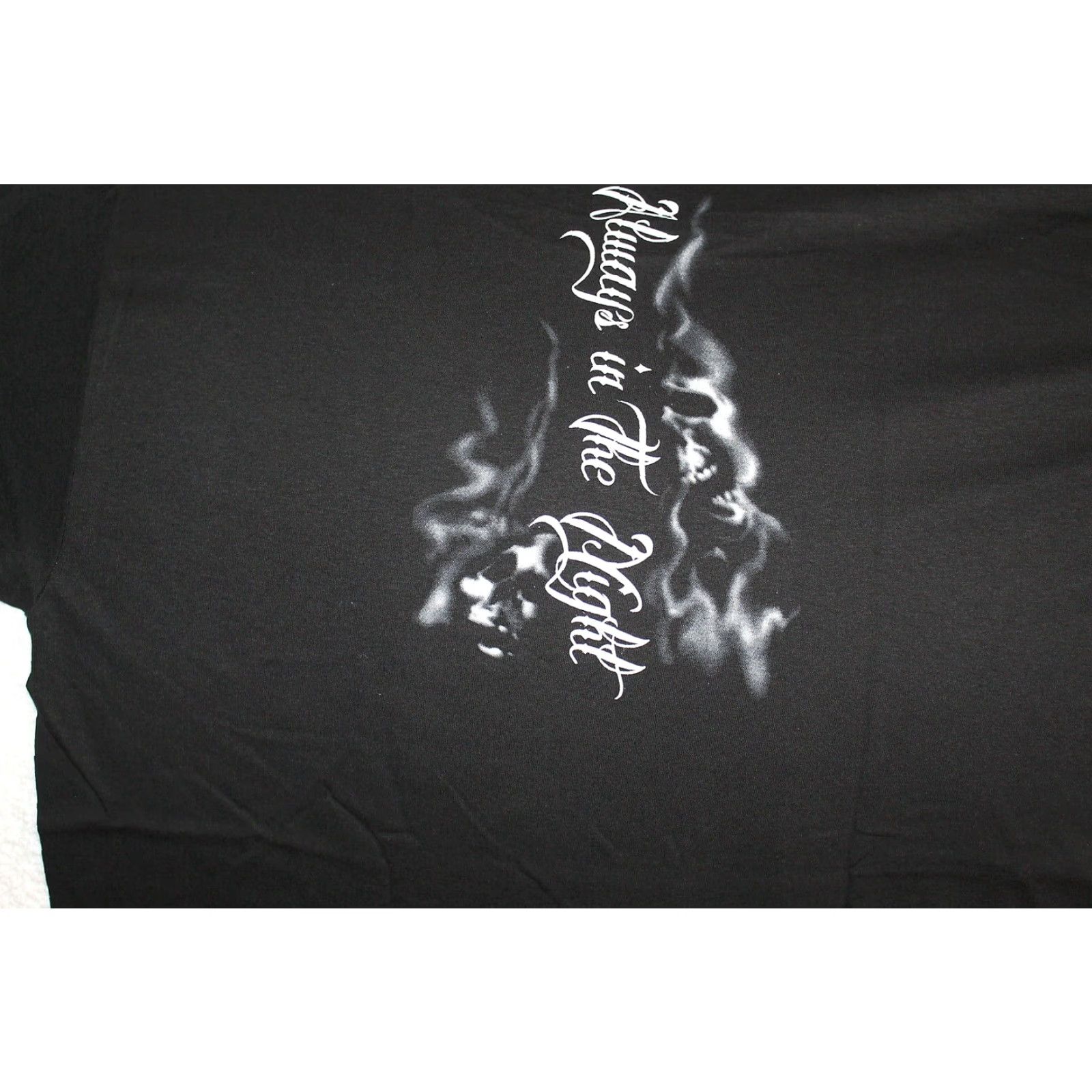Vintage VINTAGE Unisex 100% Cotton T-Shirt Short Sleeve Black Graphic Tee Day of the Dead Woman Tattoo Flower Skull Night 2000s Size US L / EU 52-54 / 3 - 4 Thumbnail
