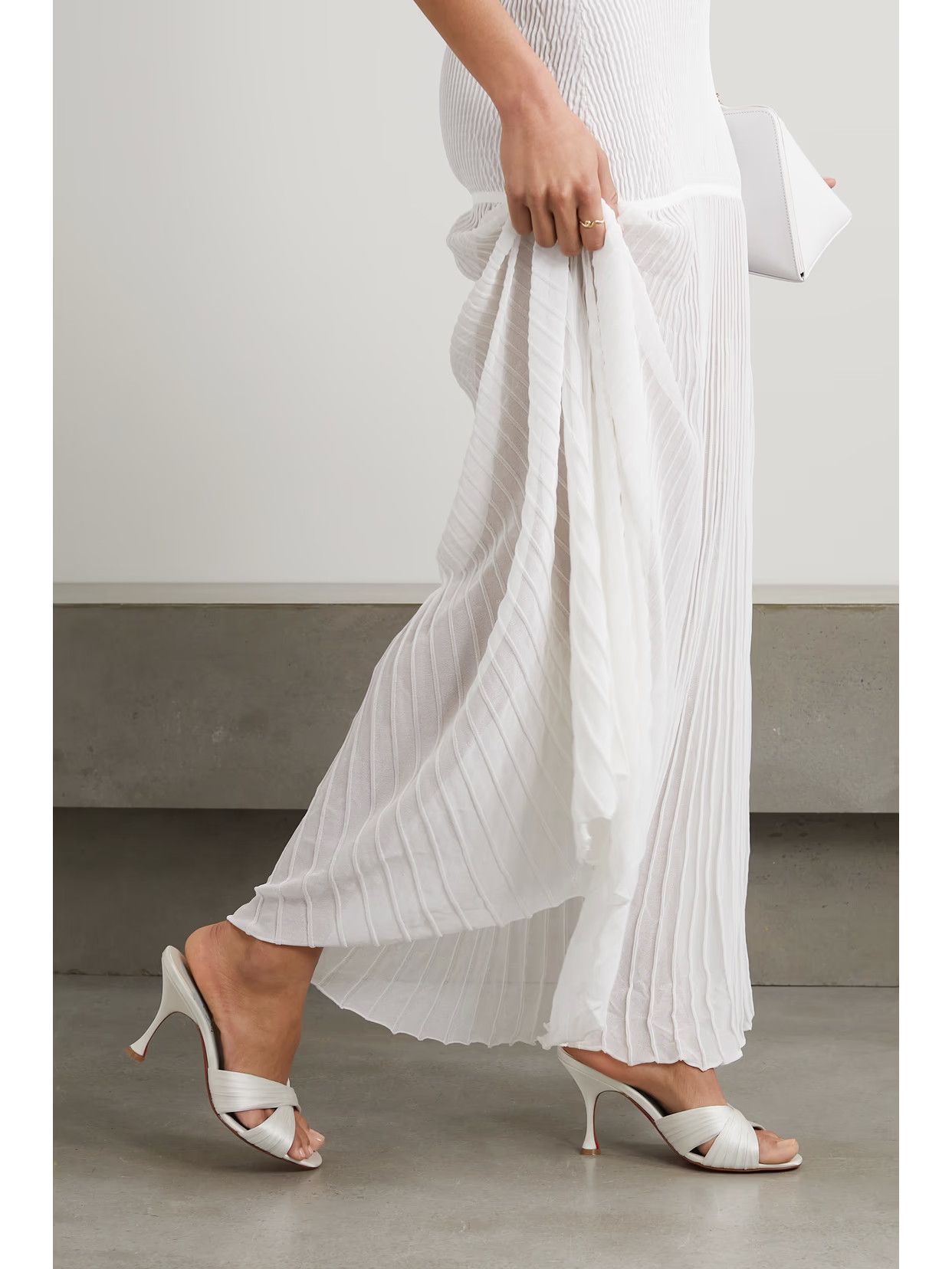 Christian Louboutin o1w1db10425 Sandals in White Size US 12 / IT 42 - 2 Thumbnail