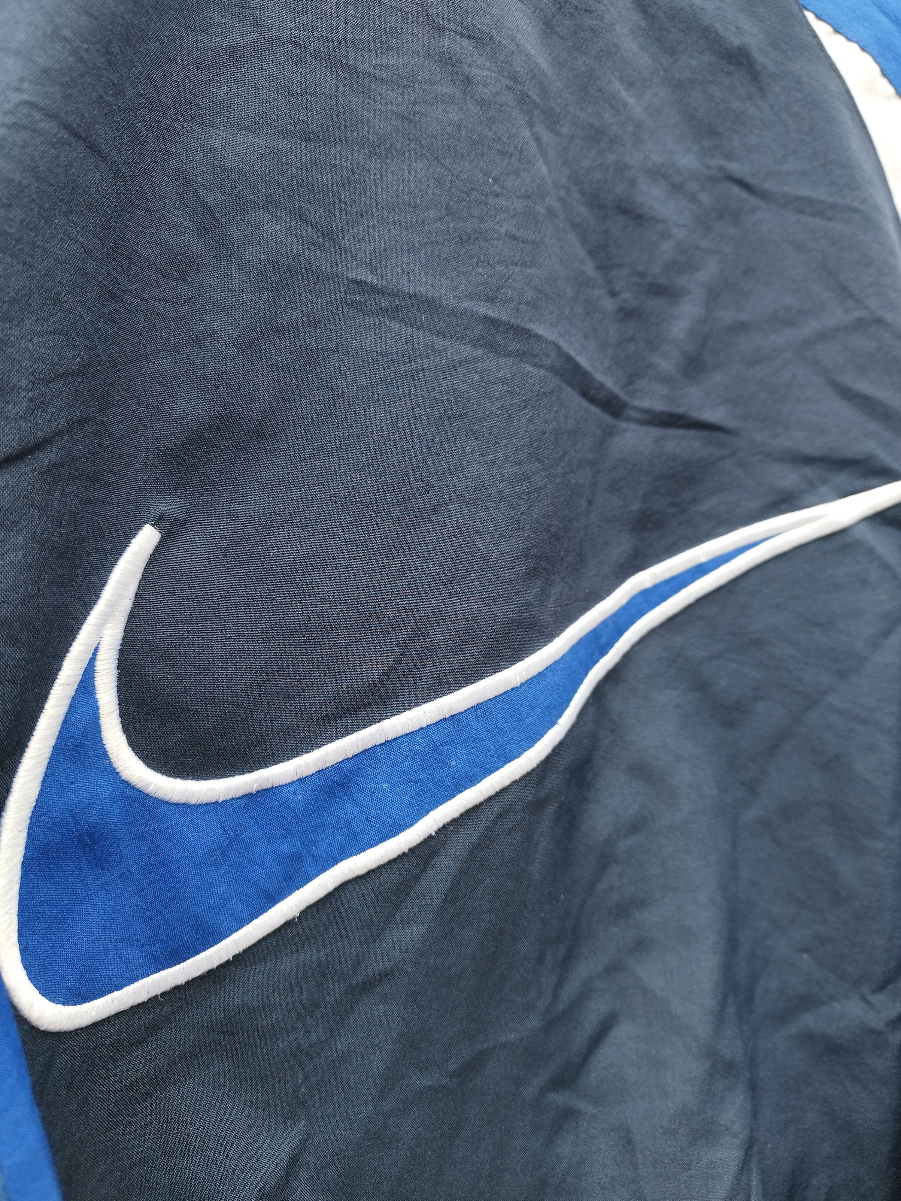 Nike Vintage Nike Big Swoosh Windbreaker Made in USA Jacket 90s Size US M / EU 48-50 / 2 - 6 Thumbnail