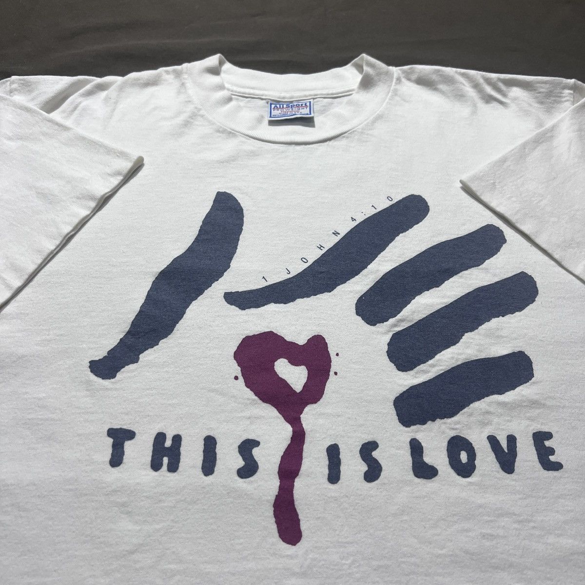 Vintage Vintage 90s THIS IS LOVE Jesus God Holy Bible Promo Tee XL Size US XL / EU 56 / 4 - 1 Thumbnail