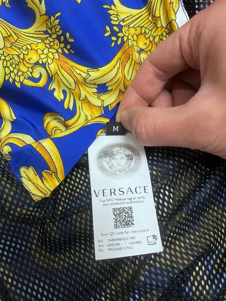 Versace Versace Mulberry silk thin jacket Size US M / EU 48-50 / 2 - 6 Thumbnail